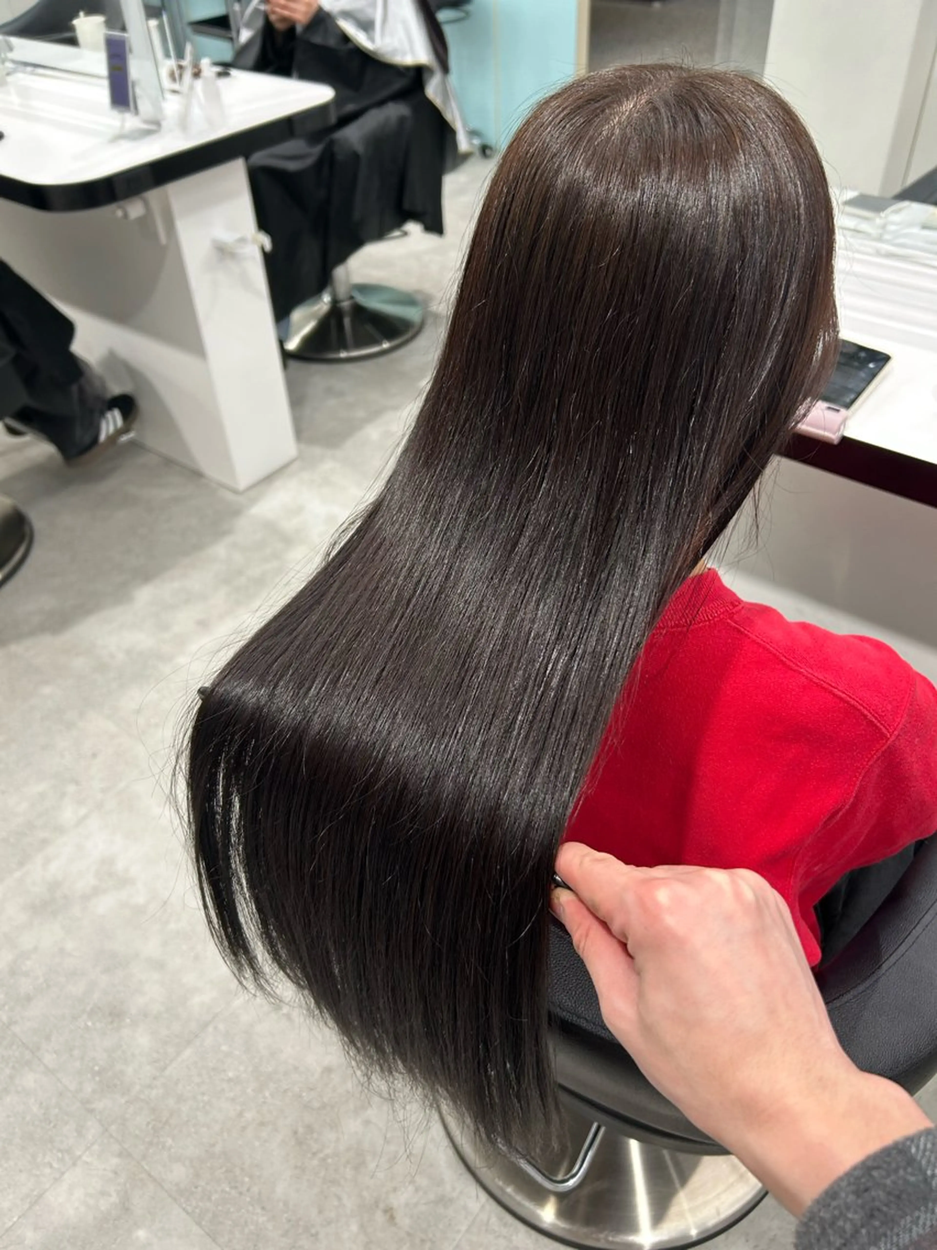 ロング カラー エフェクトブリーチ／ レイヤーカット／翔のヘアスタイル