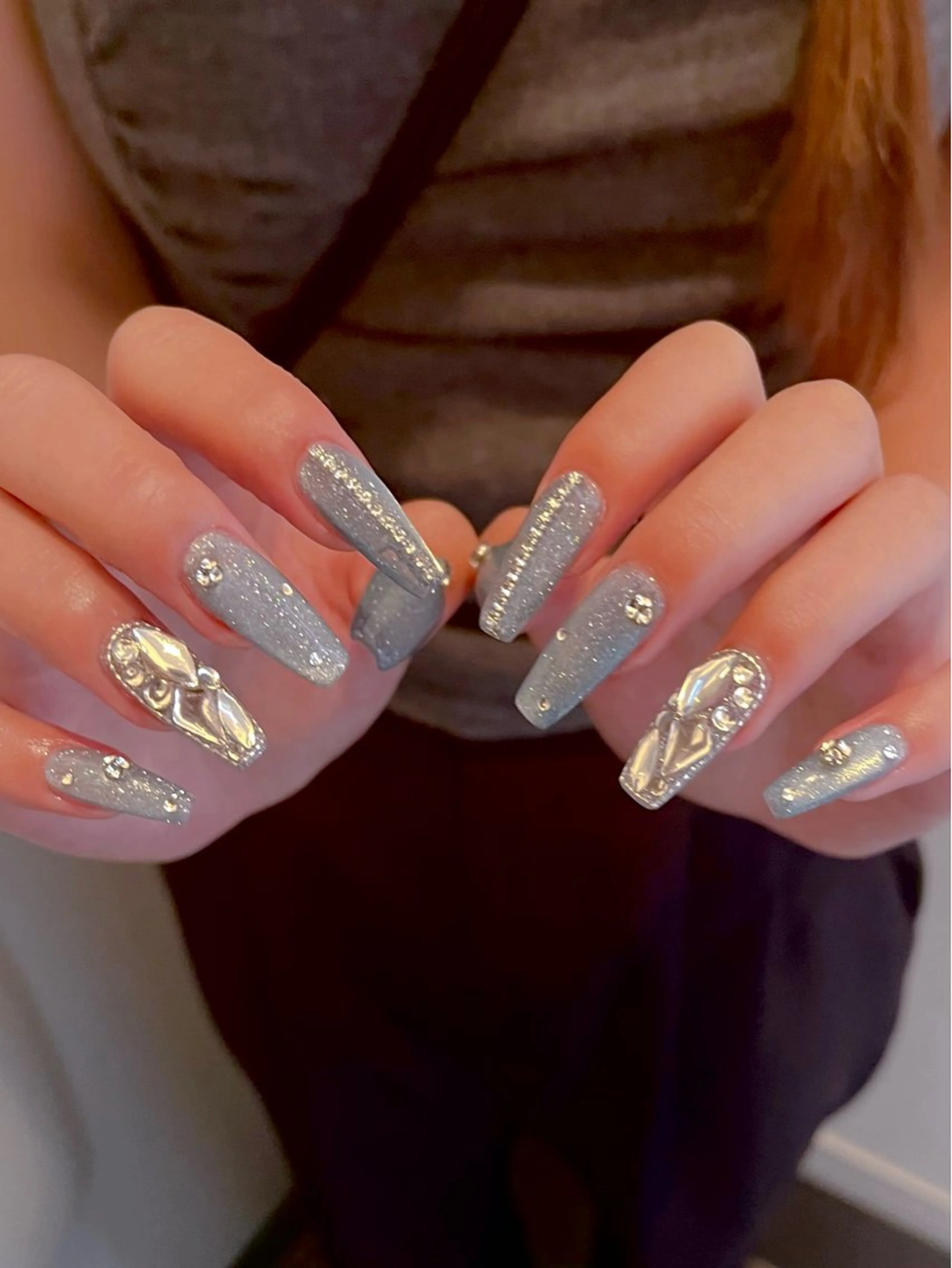 ネイル フットネイル キラキラネイル マグネットネイル ワンカラーネイル スカルプネイル nine.🦋 YUKOのネイルデザイン