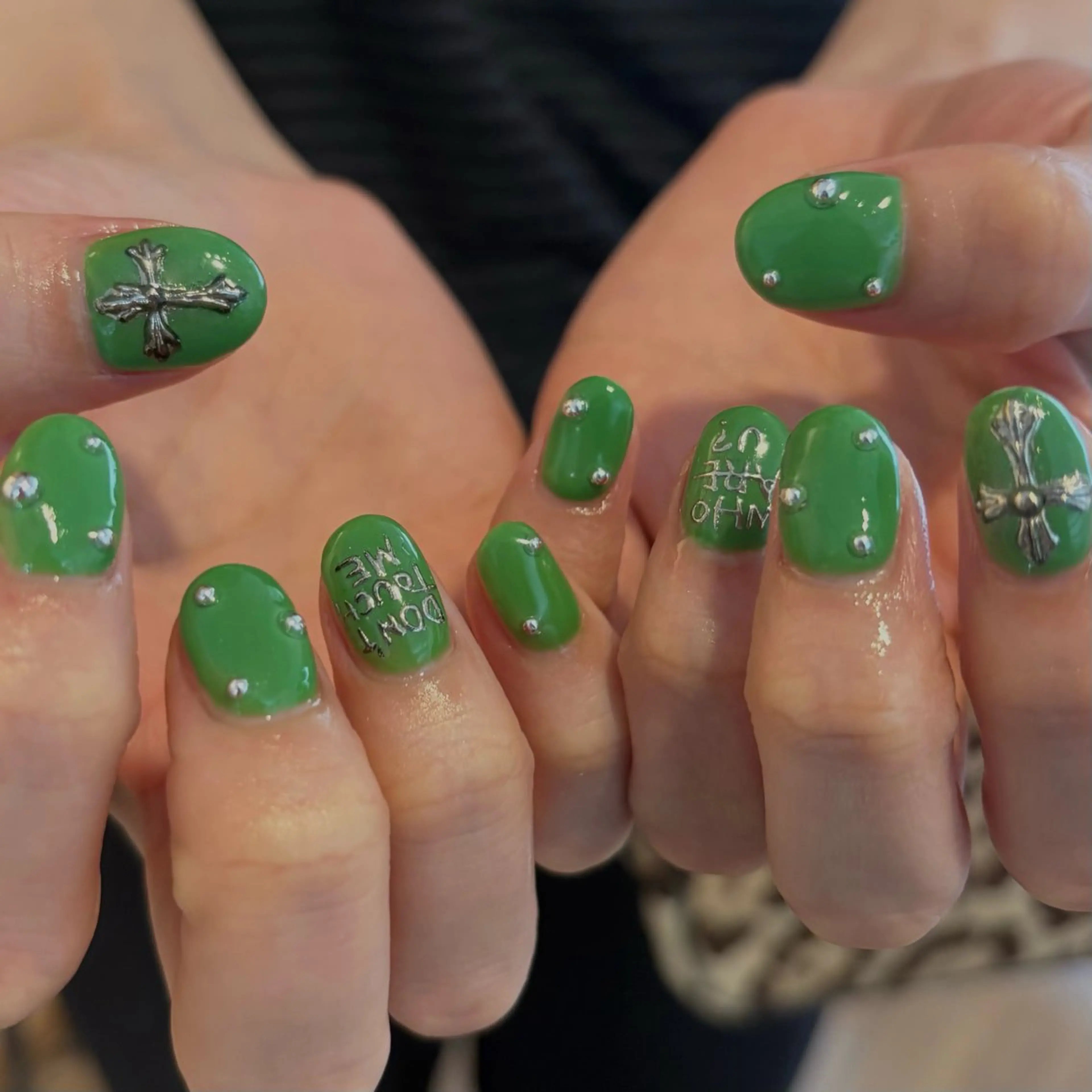 ネイル ハンドネイル フットネイル yuri / 個性派nailのネイルデザイン