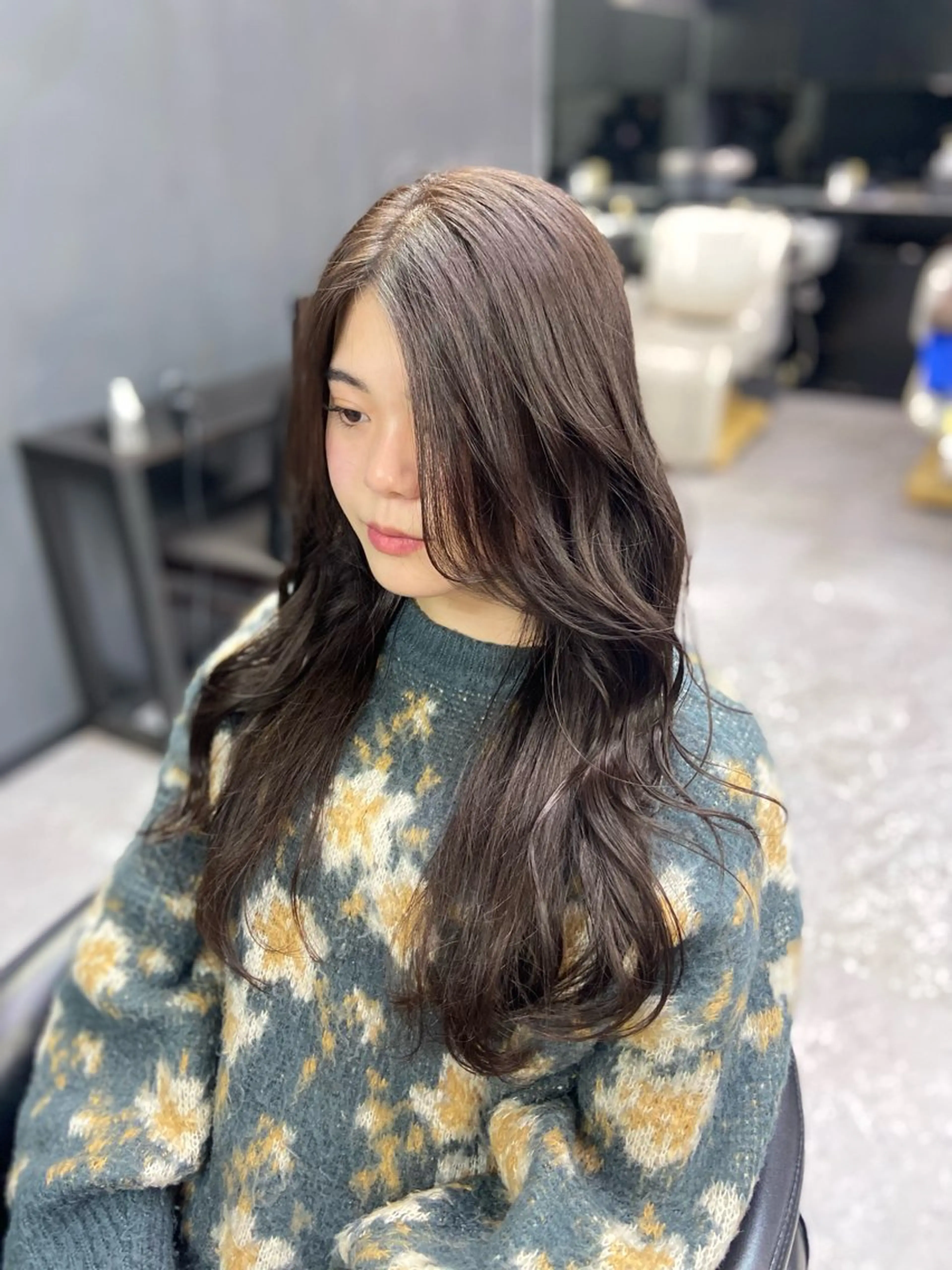 ロング 瀧下 唯のヘアスタイル