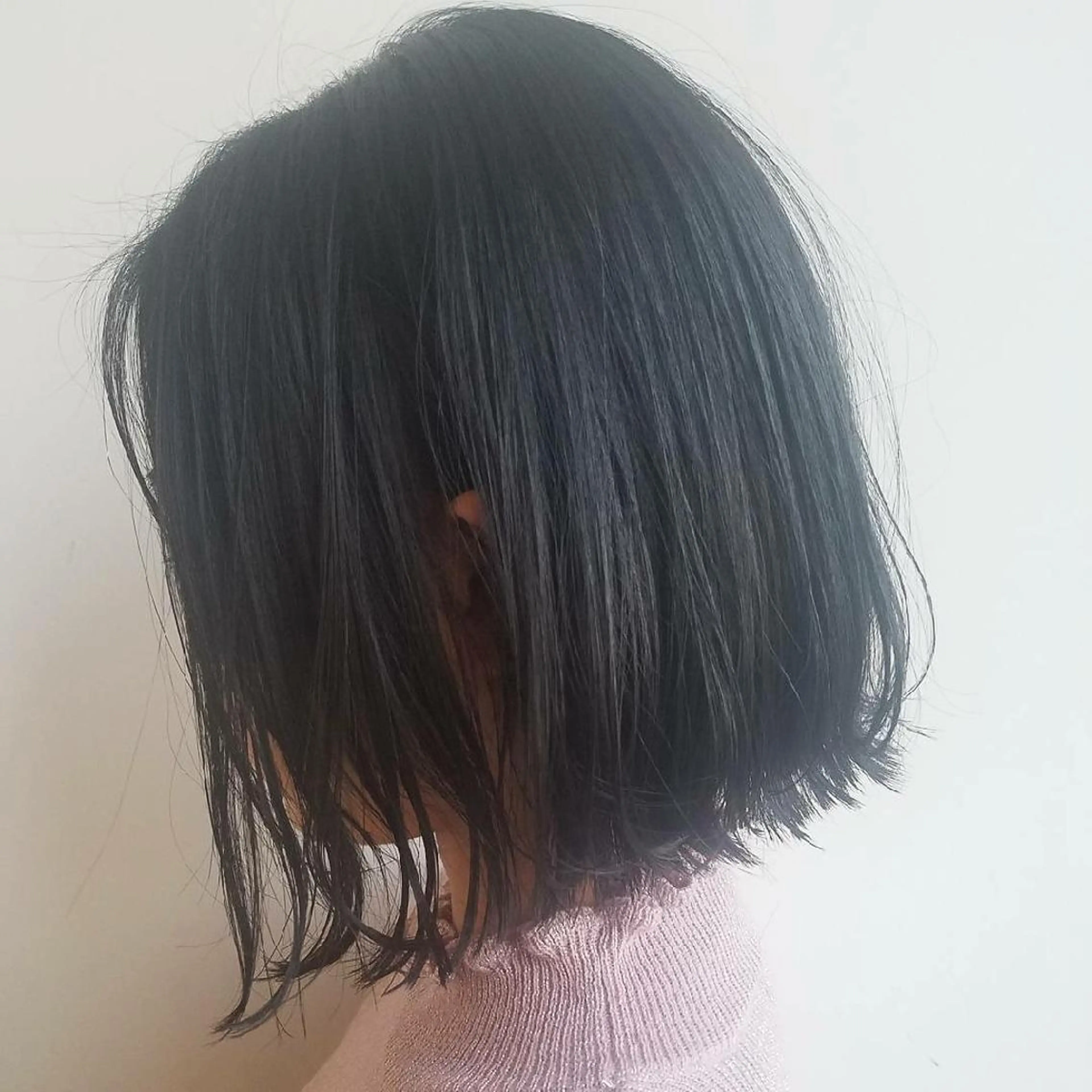 ショート カラー 黒髪 ブルーカラー ブルーブラック iplus まつげ、眉毛、耳つぼのマツエク・マツパデザイン