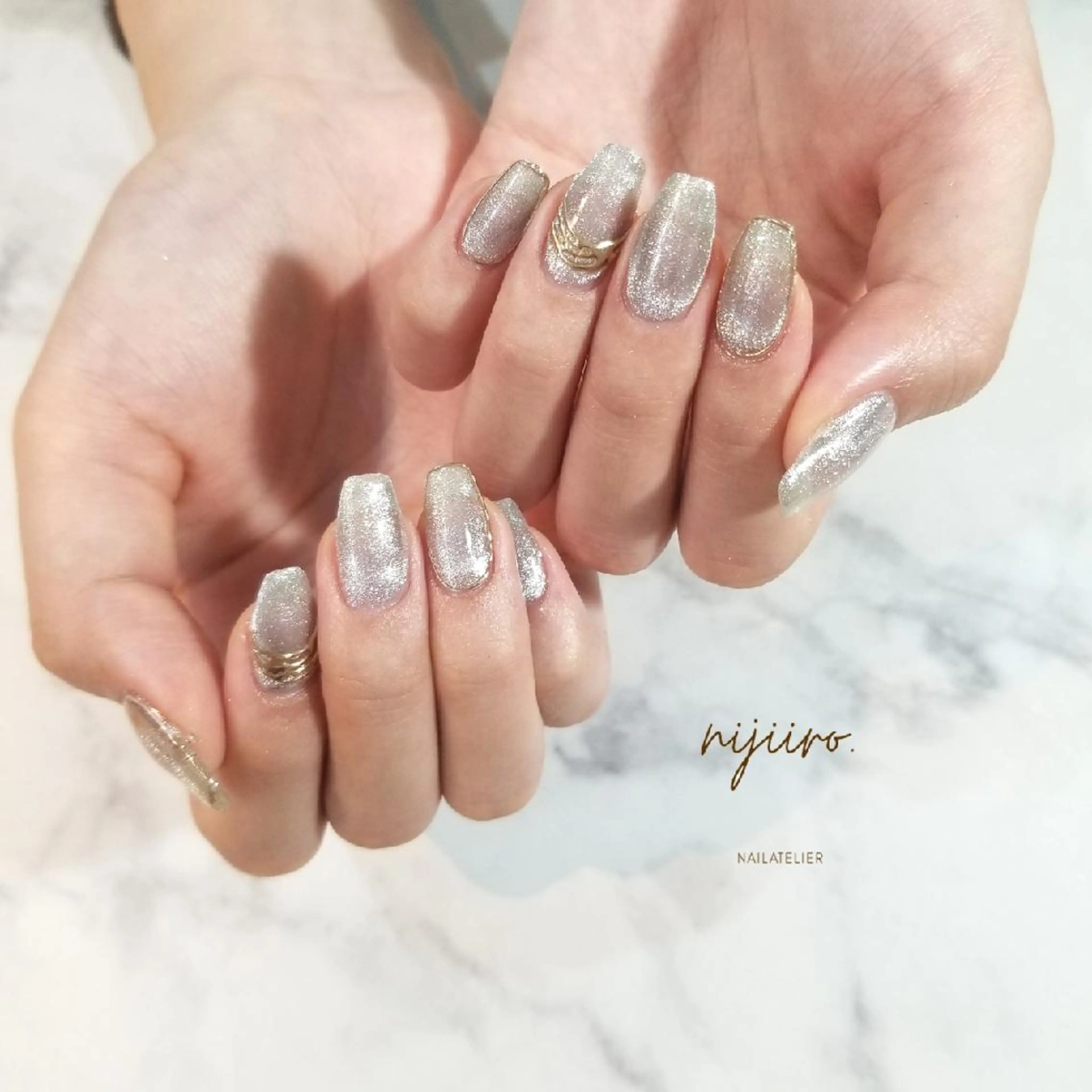 ネイル マグネットネイル ハンドネイル nailatelier nijiiro.所属・nijiiro🌈 サトウのネイルデザイン