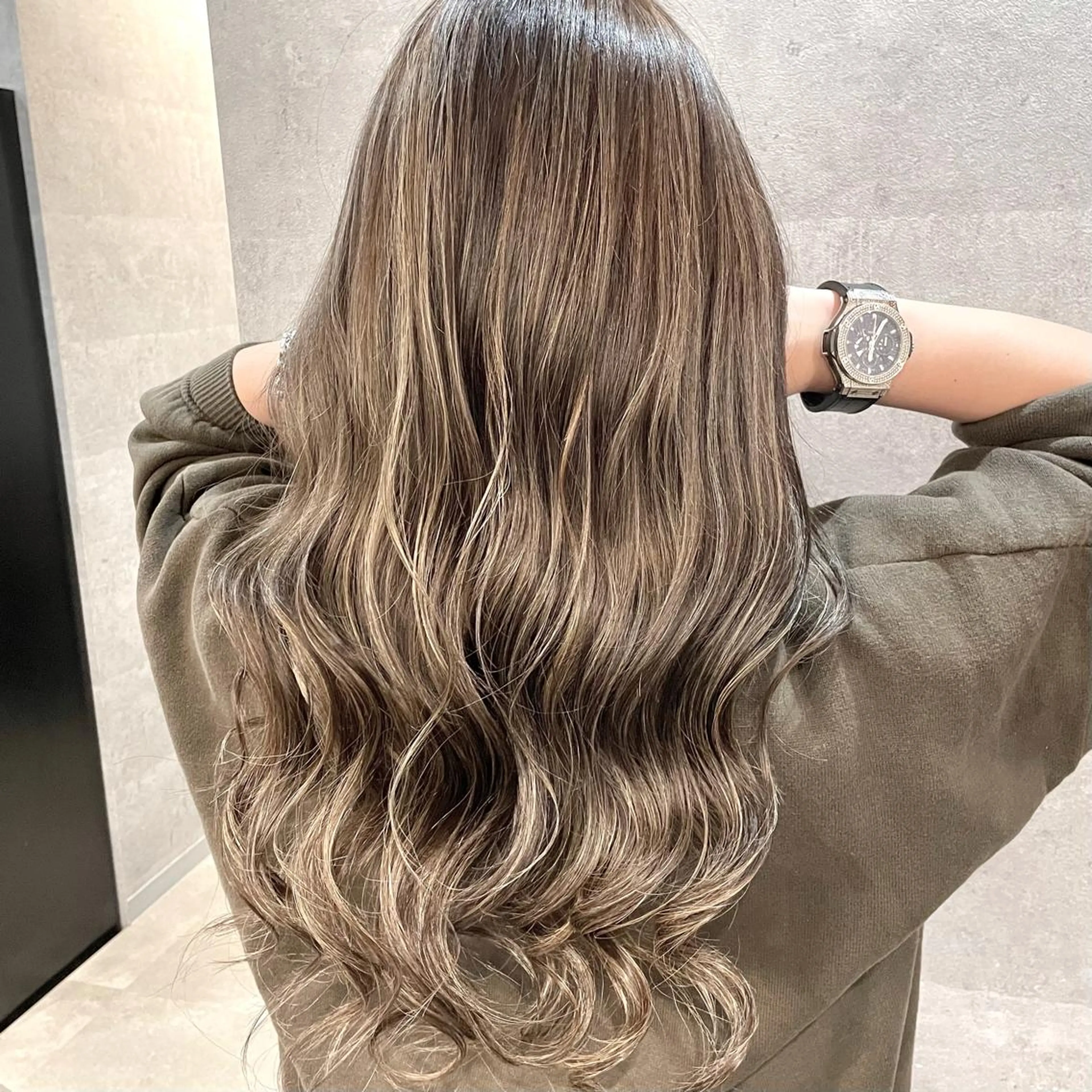 ロング カラー ハイライトカラー ハイライト MiL所属・✨ハイトーン✨ 濱田知孝のヘアスタイル