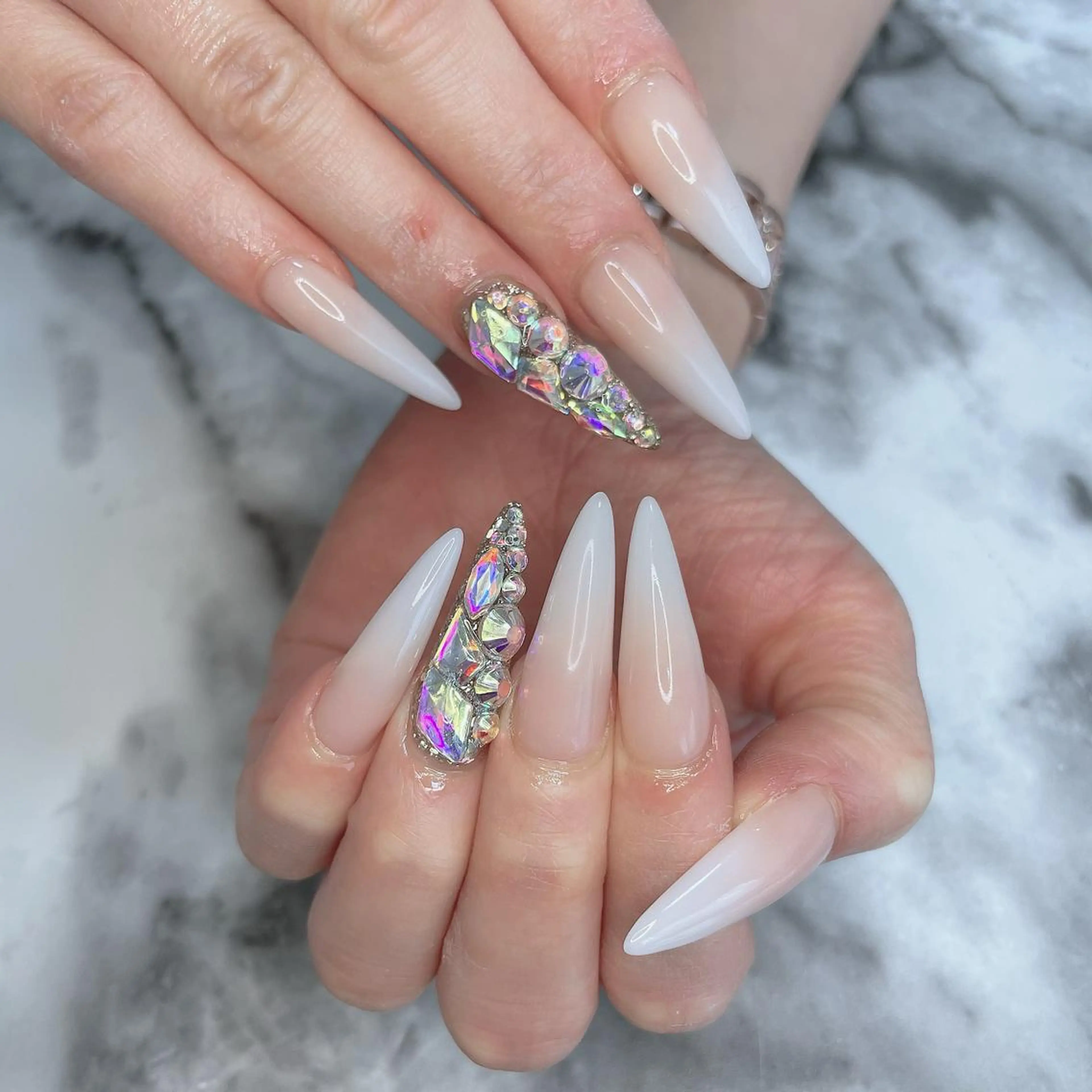 ネイル ハンドネイル salon de belnetta所属・kayo 💅のネイルデザイン