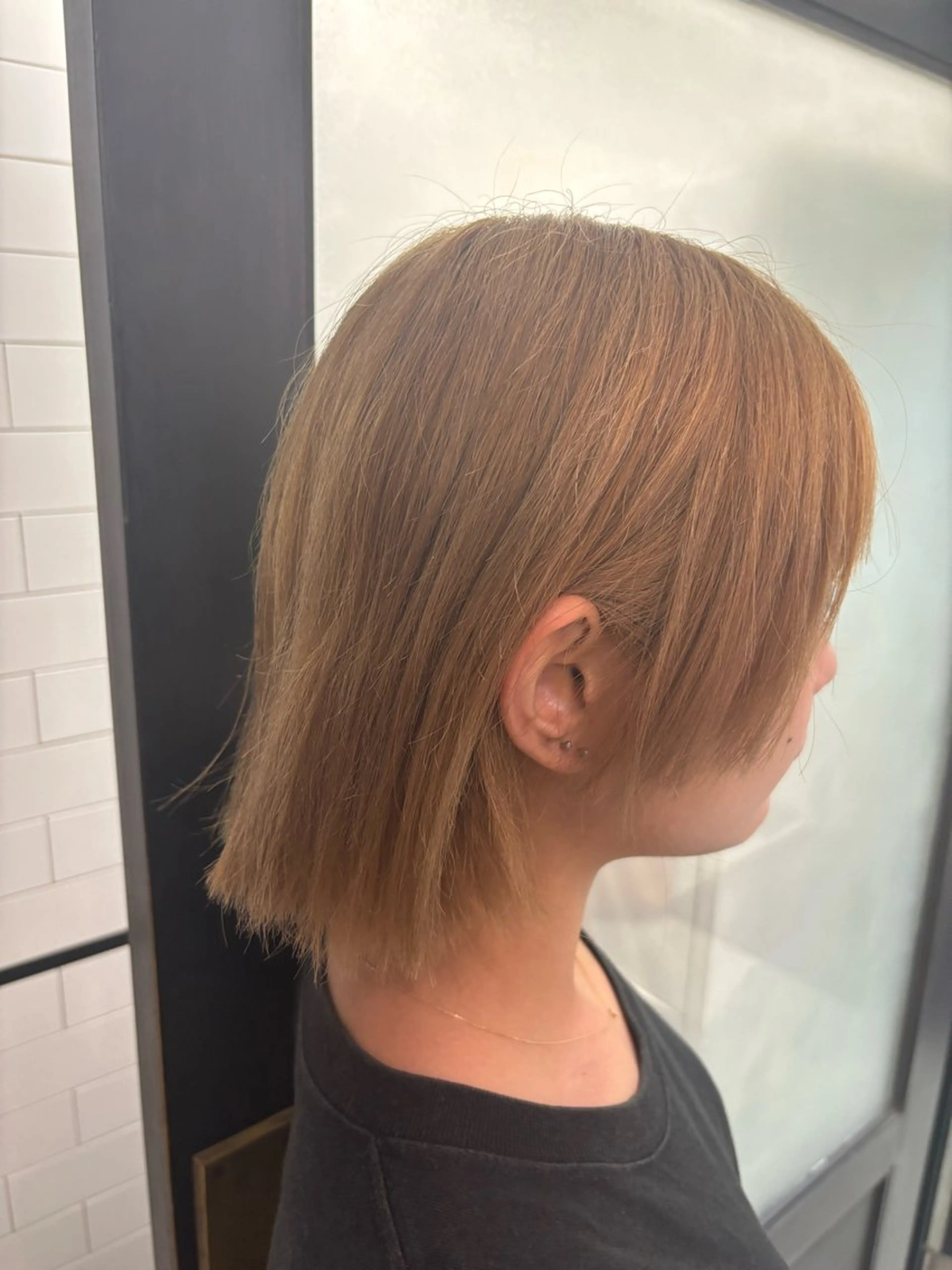 ミディアム 成田 楓のヘアスタイル