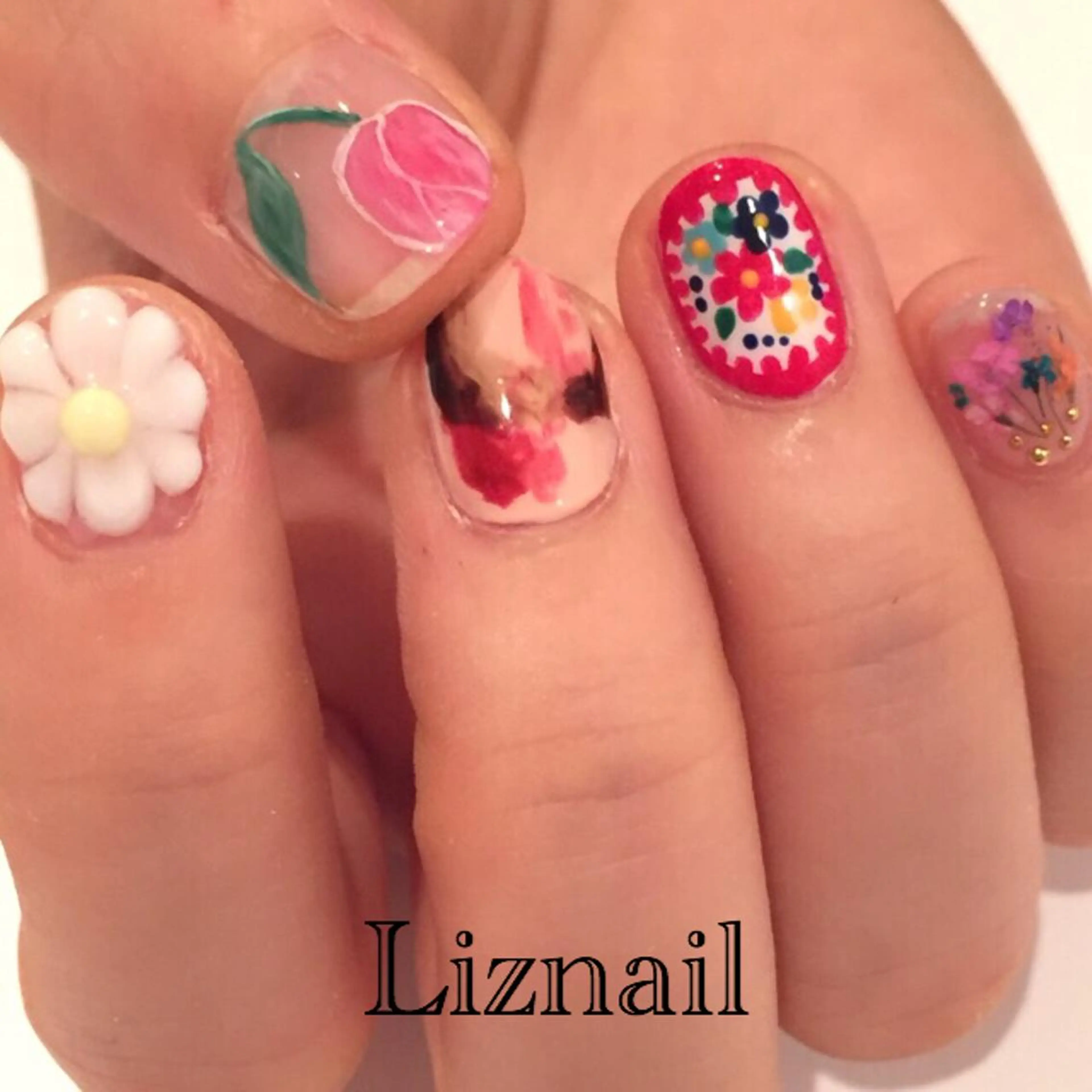 ネイル Rawr / saoriのネイルデザイン