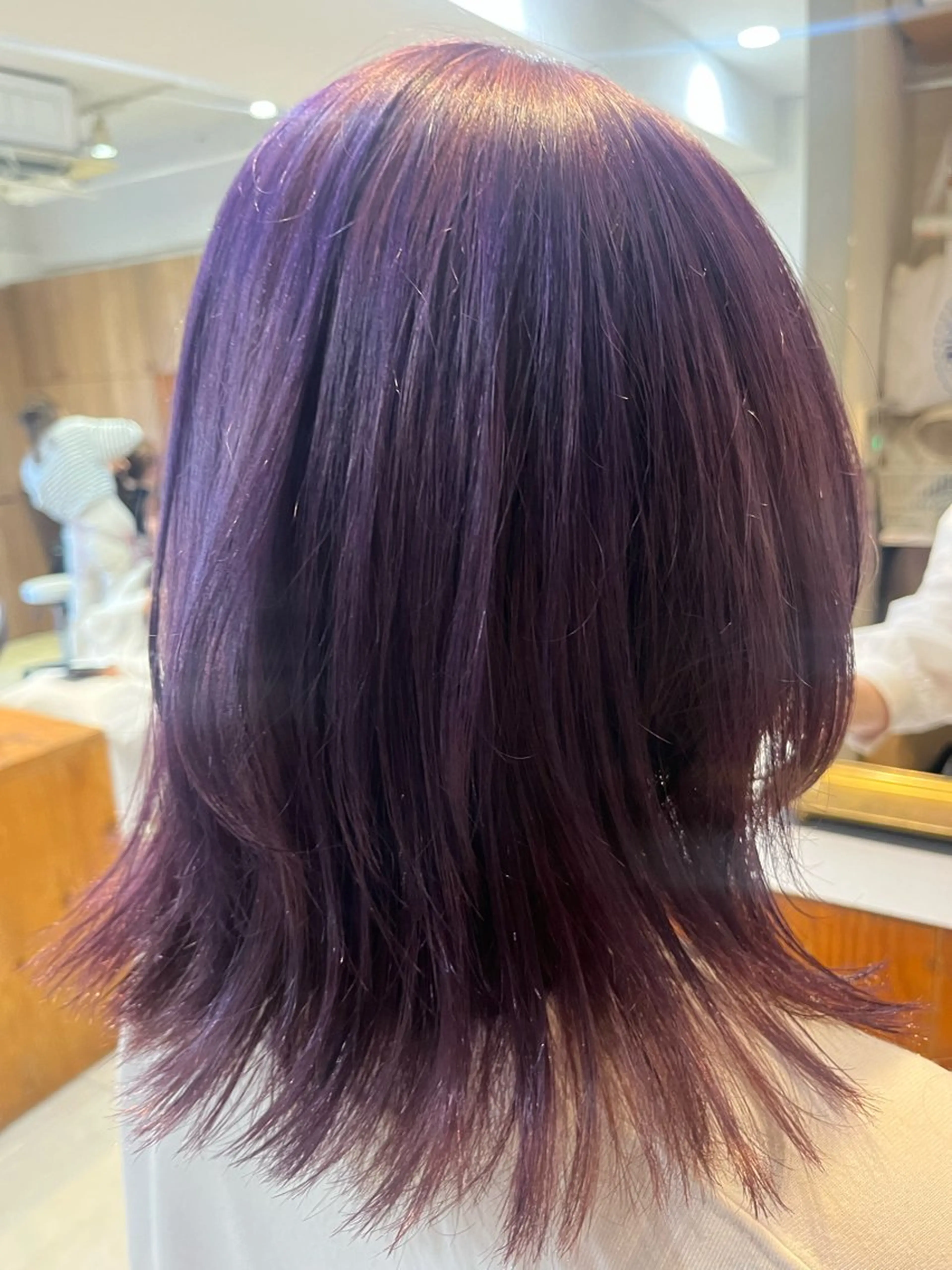 カラー 安達 葵のヘアスタイル