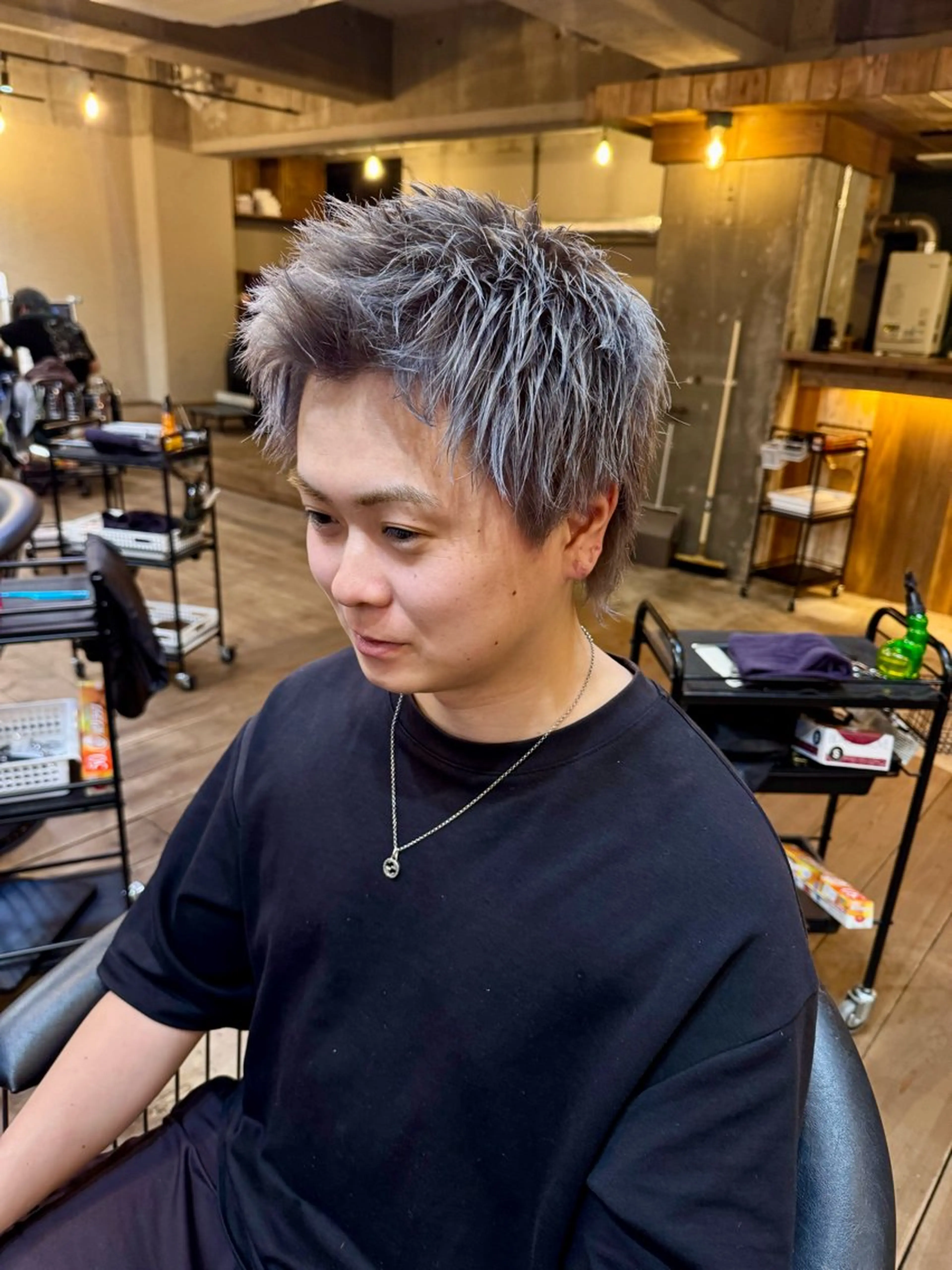 ショート ショートヘア カット ヘアカラー Mio"VEGA所属・メンズ/マッシュ センターパート/悠羽のヘアスタイル