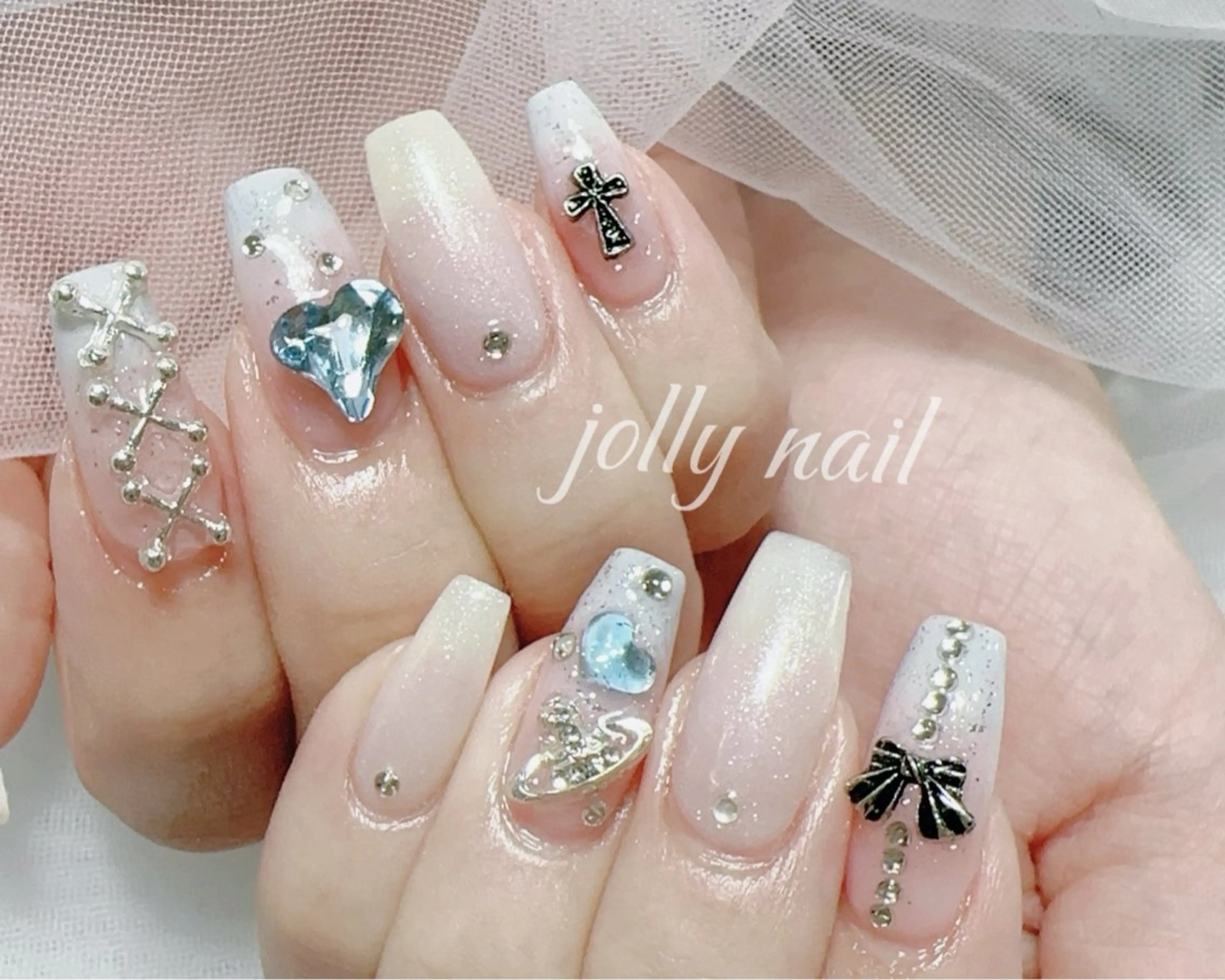 ネイル ハンドネイル Jolly チップ長さだしのネイルデザイン