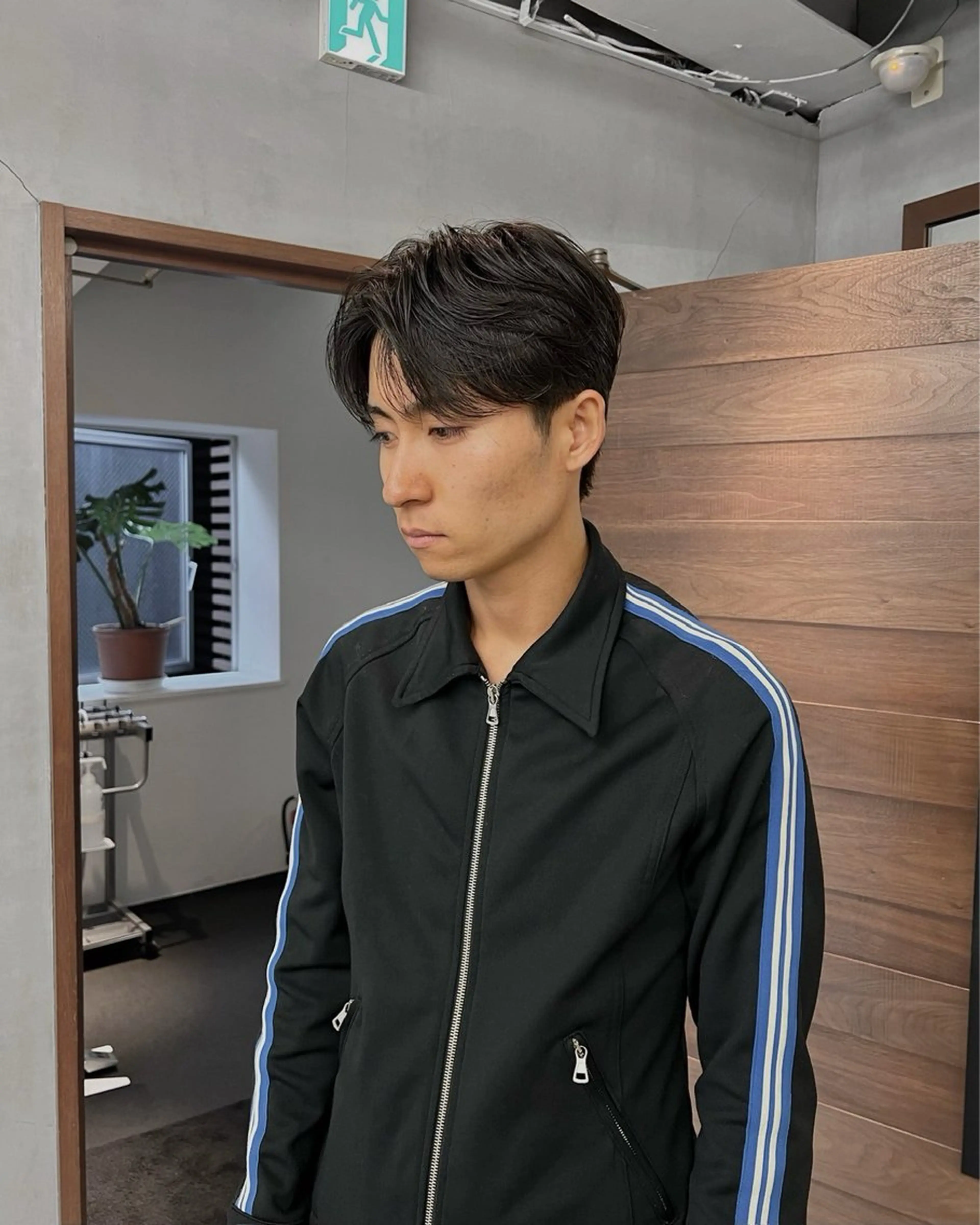 ショート メンズ カット yui/透明感カラー /コテ巻き風パーマのヘアスタイル