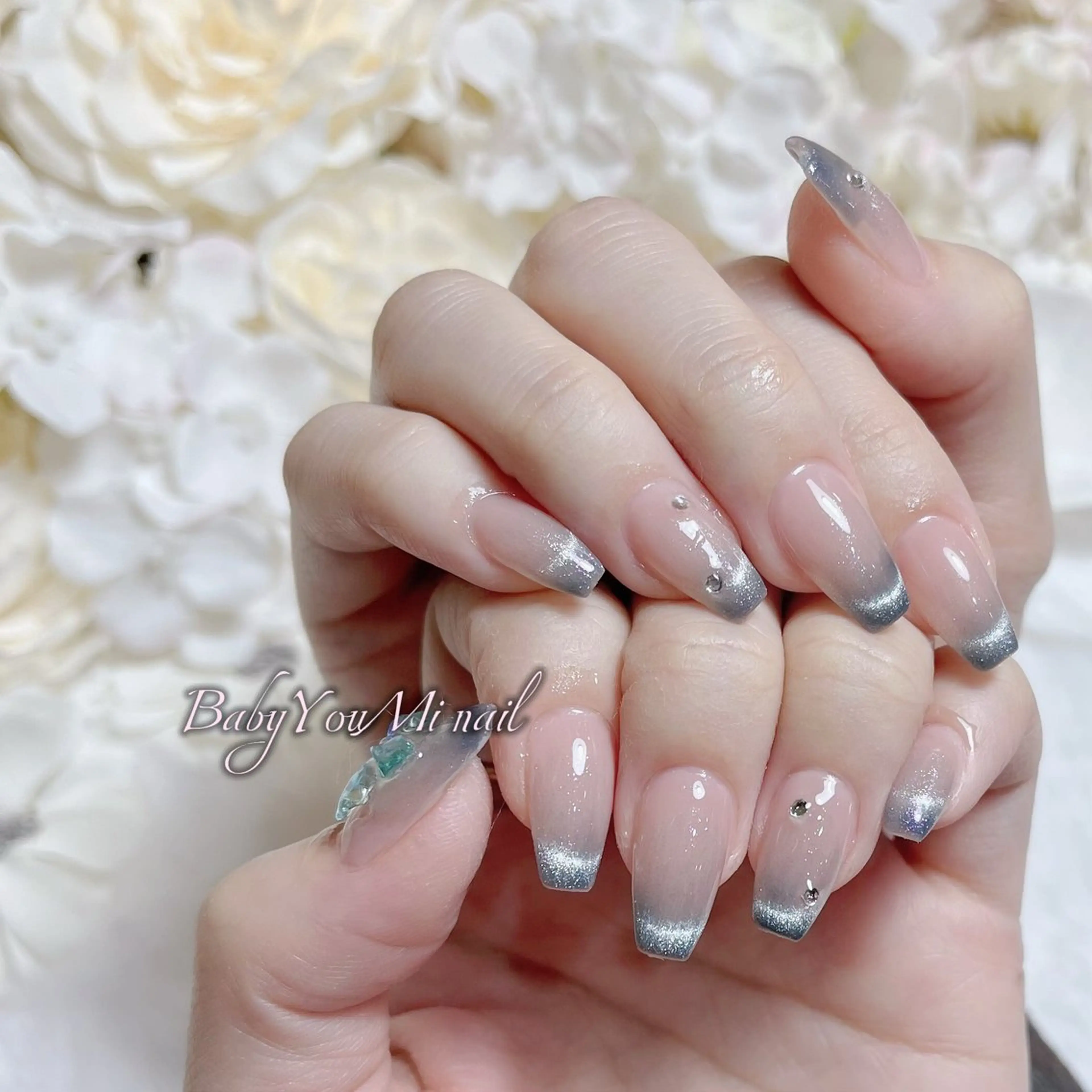 ネイル オーロラネイル 成人式 フットネイル フレンチネイル ジェルネイル ハンドネイル Oomiya 服部のネイルデザイン