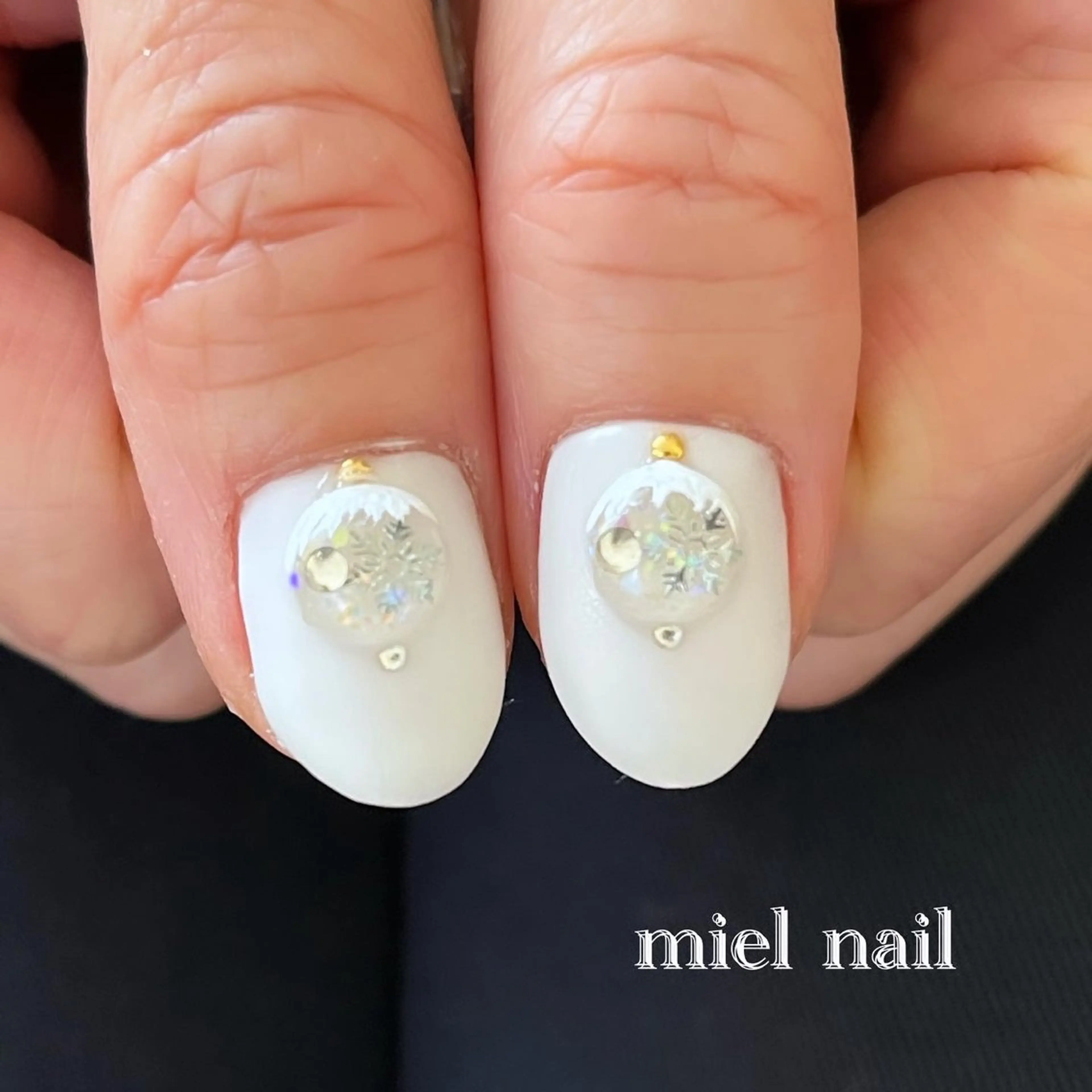ネイル マットネイル 冬ネイル クリスマス ハンドネイル miel nailのネイルデザイン