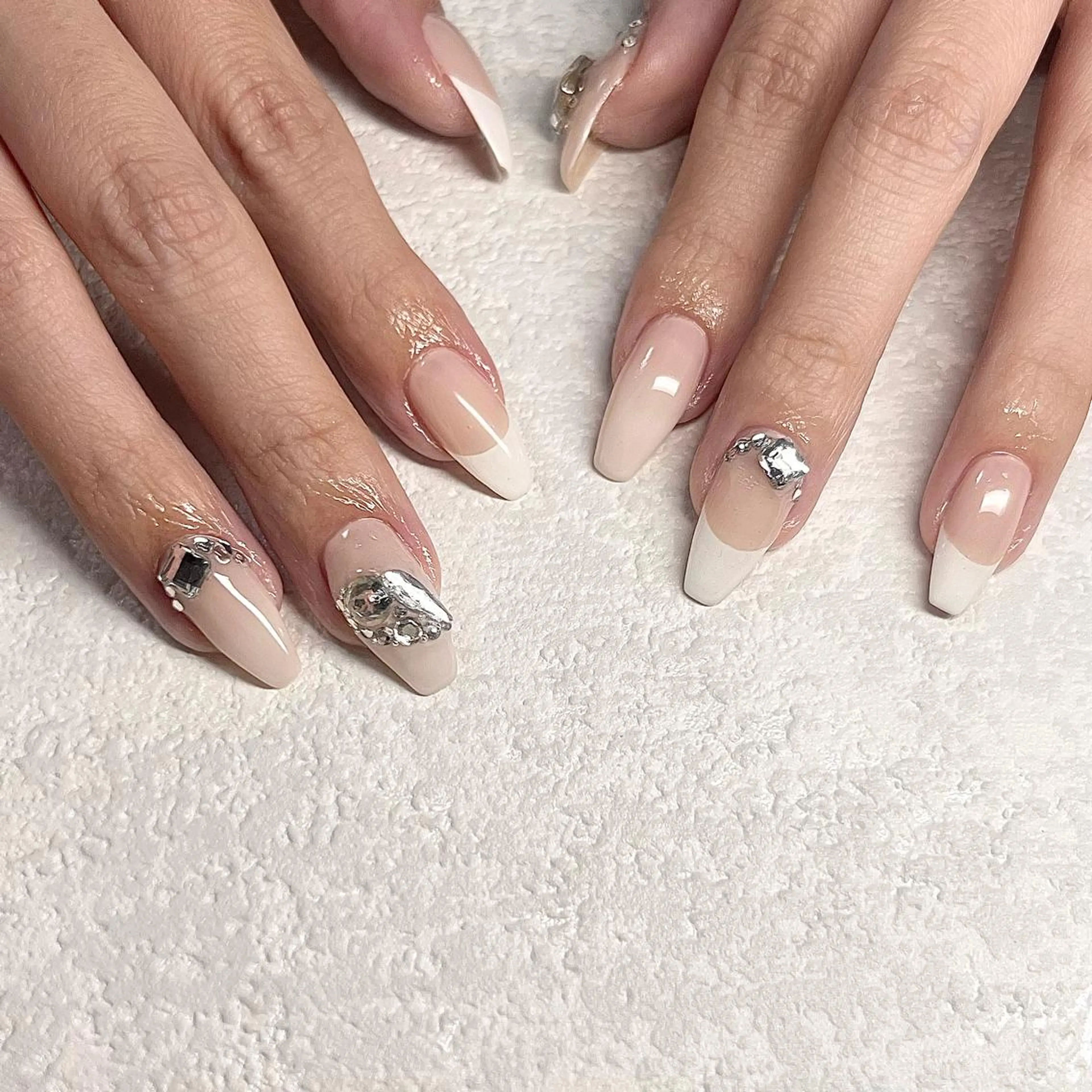 ネイル フレンチネイル ジェルネイル グラデーション オフィスネイル パラジェル ハンドネイル ハンドケア le'a moe KONAMIのネイルデザイン