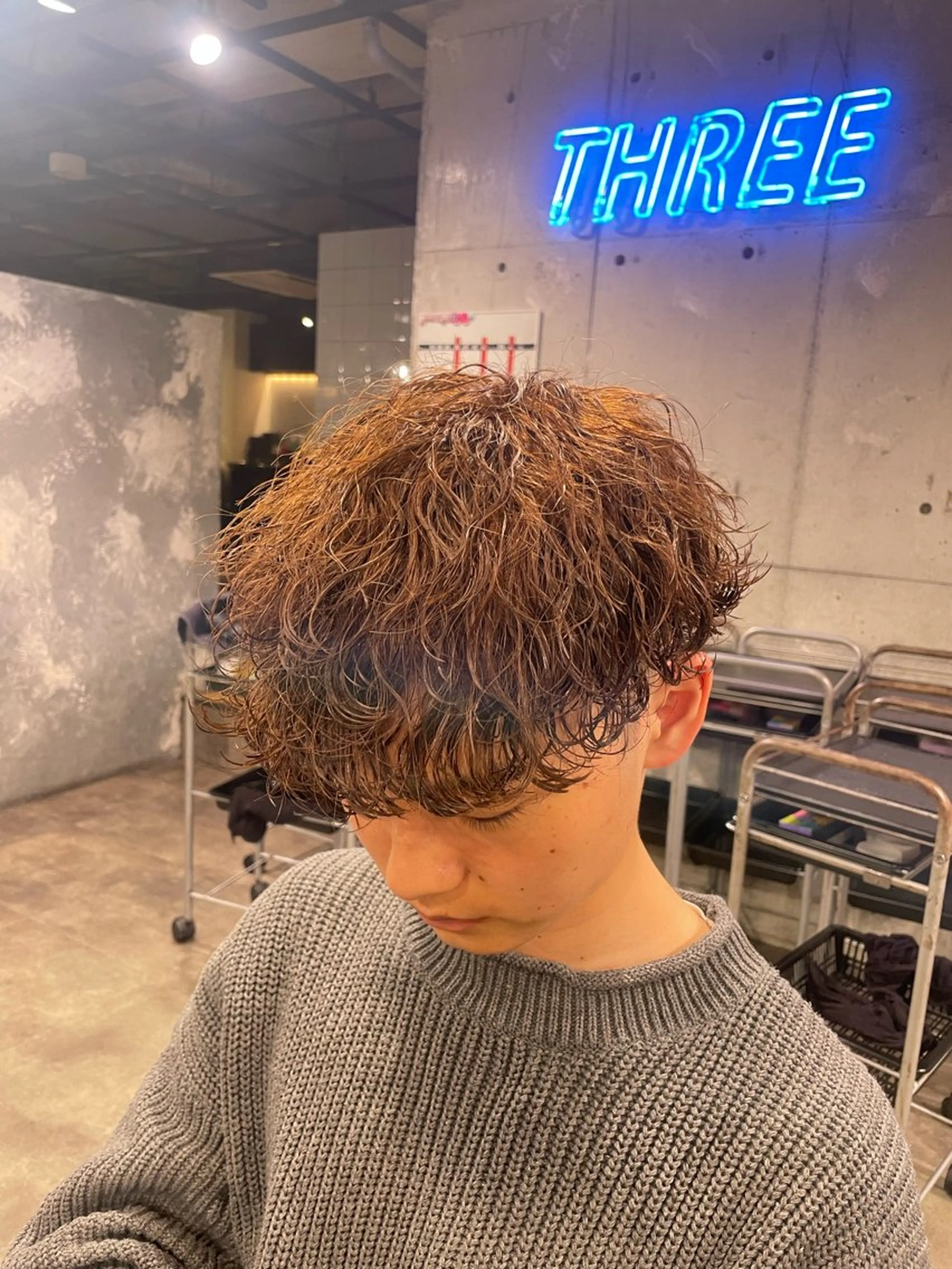 パーマ メンズ ヘアカラー トリートメント ヘアセット 艶髪/透明感🪽 DISCO🪽のヘアスタイル