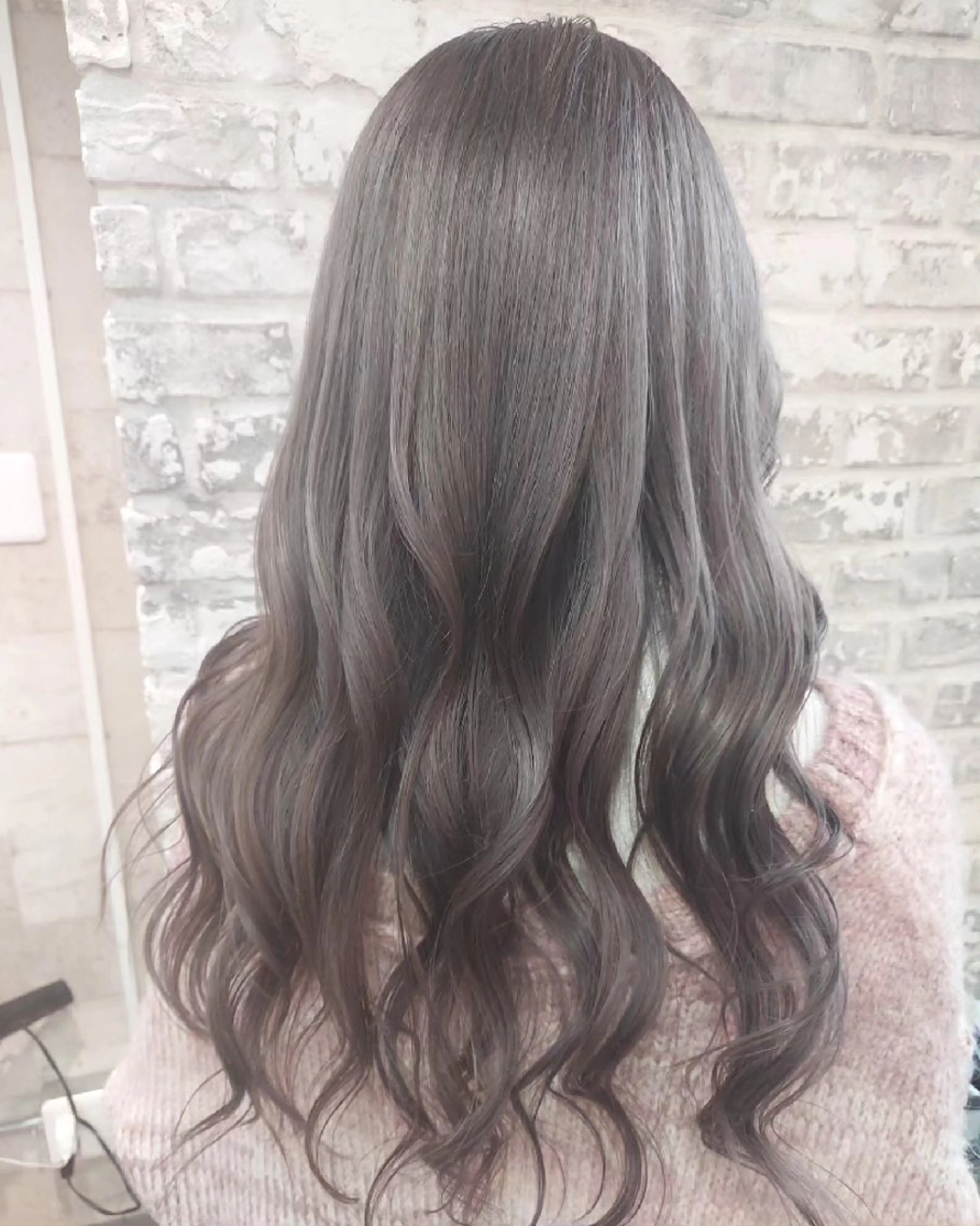 ロング カラー ダブルカラー グレージュ ヘアカラー トリートメント grow上野御徒町【グロウ】所属・ブリーチ・ハイトーン 特化🎉内山のヘアスタイル