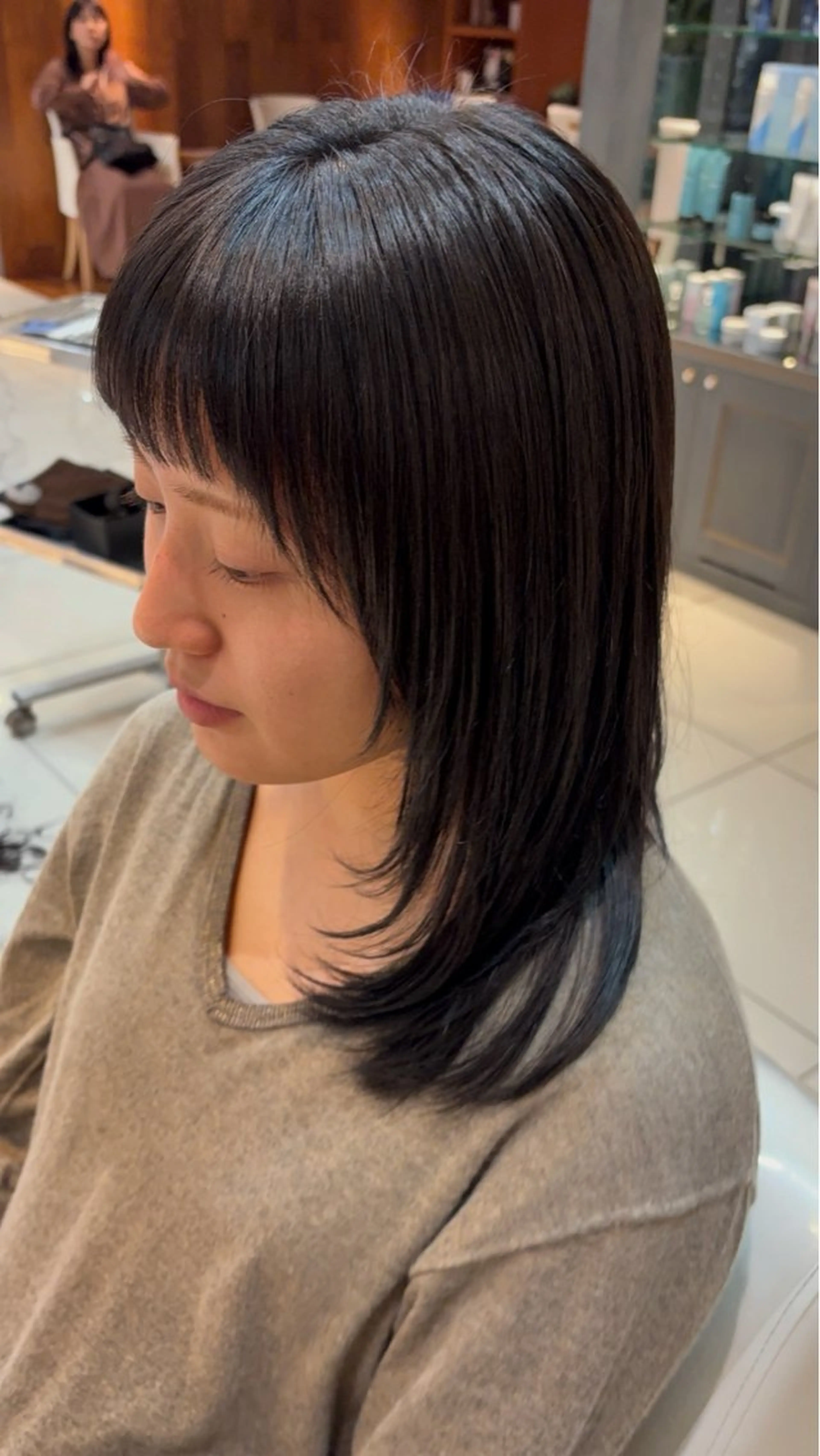 ミディアム カラー ヘアカラー 坂田 愛彩萌のヘアスタイル