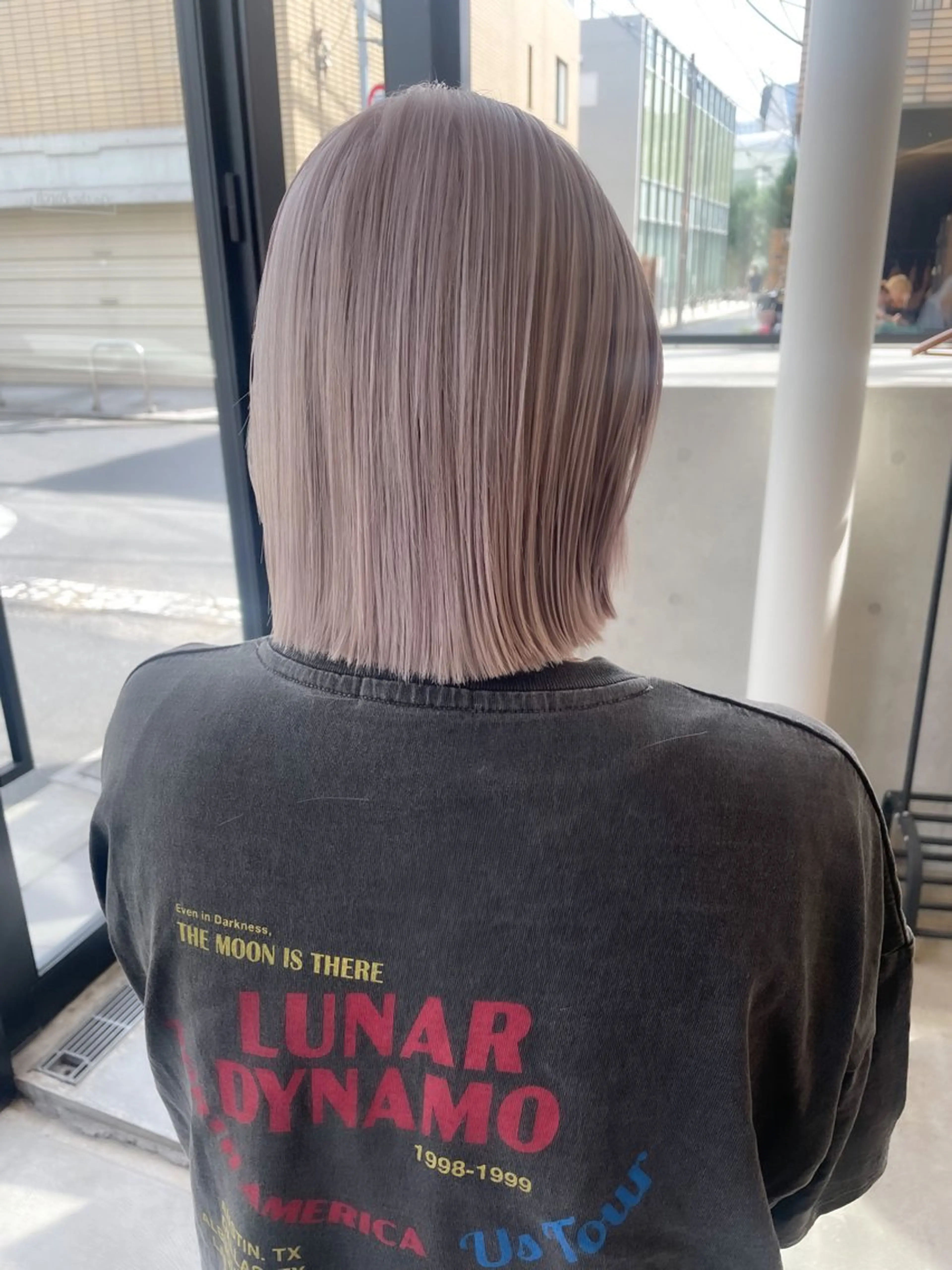 ショート カラー ヘアアレンジ ミニボブ/ブリーチ 🌈MISATOのヘアスタイル