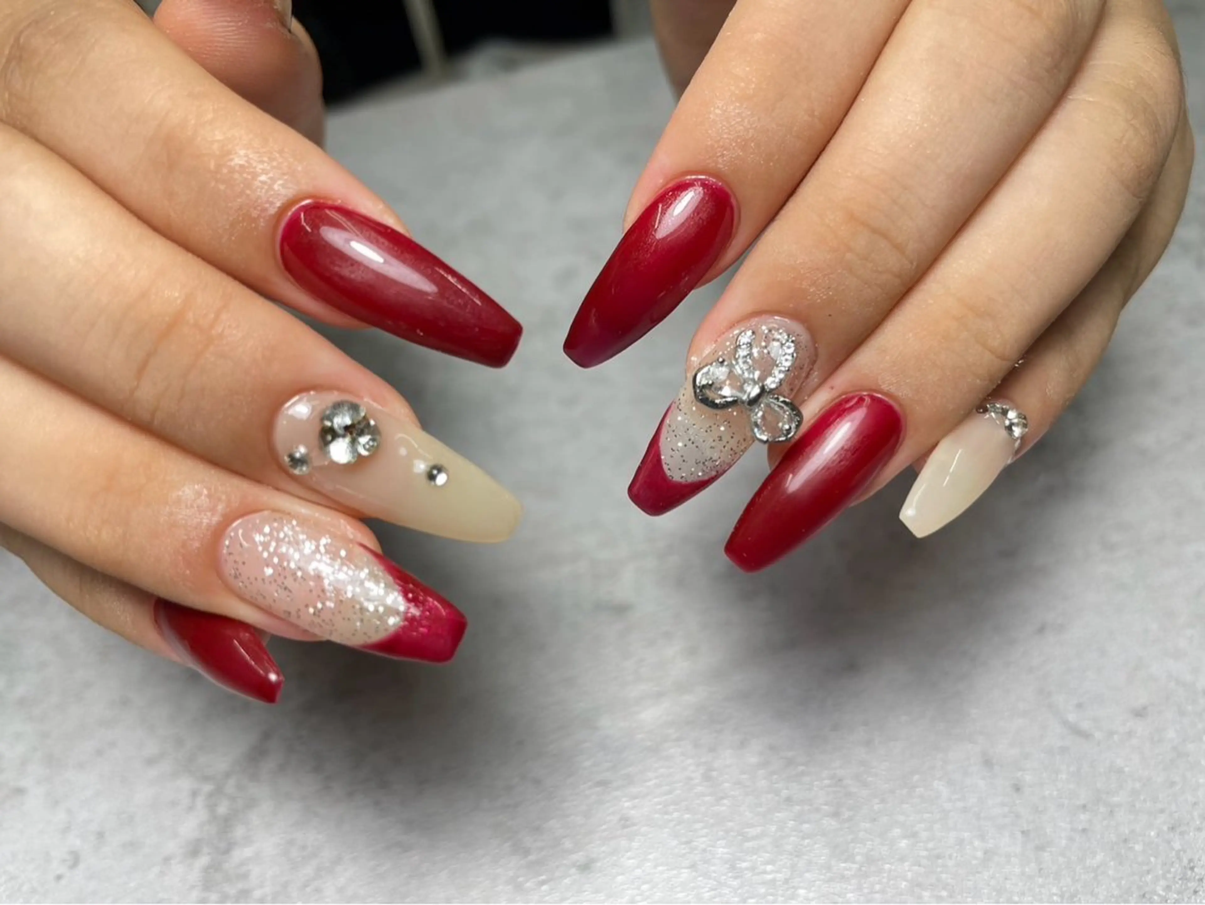 ネイル ボルドー 長さ出し ハンドネイル K+1所属・k+1💅🏻 miyukiのネイルデザイン