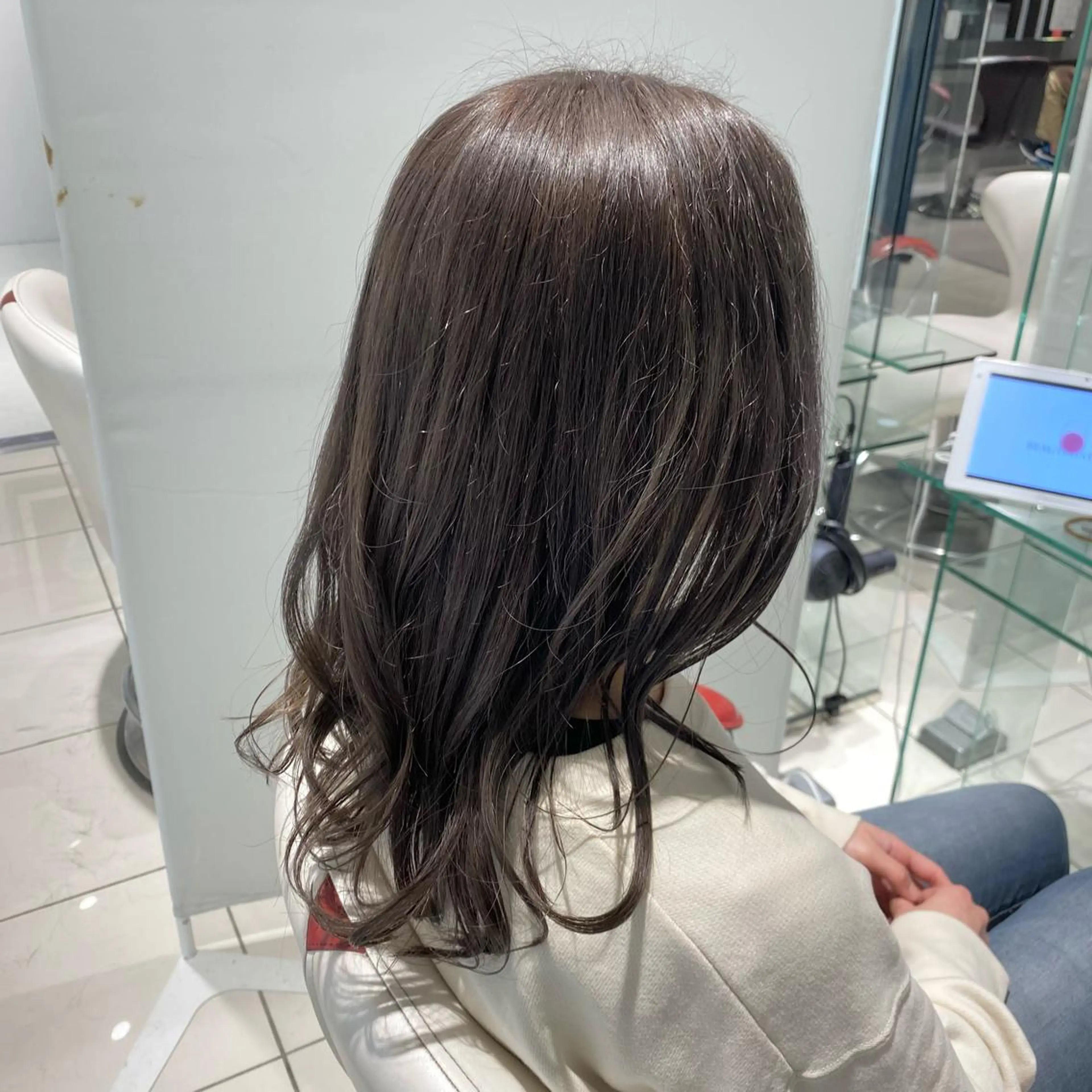 カラー ブラウンカラー ヘアカラー トリートメント stylist 🐶内藤 成香のヘアスタイル