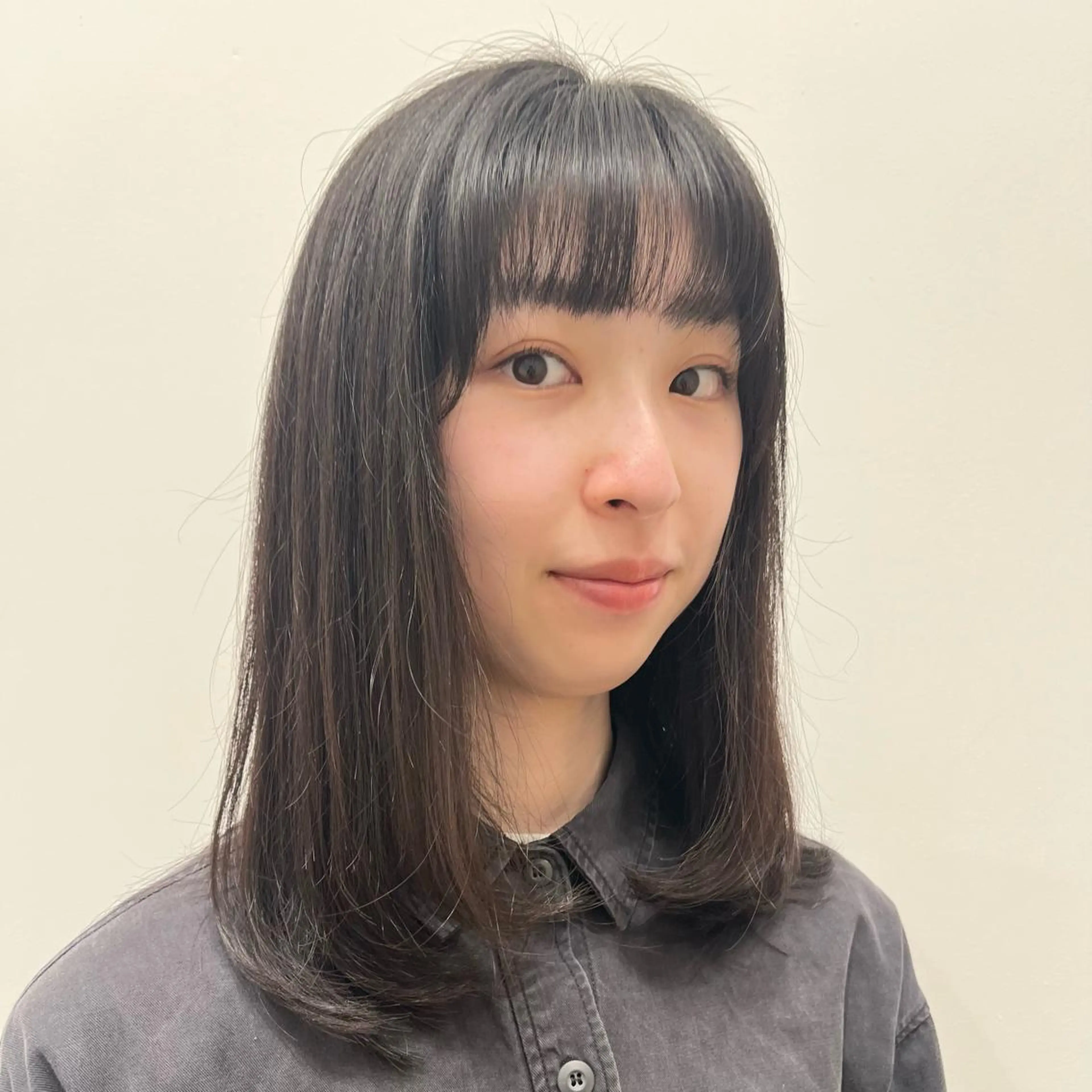 ミディアム カット ﾏｽﾀﾞ ｱｲﾘのヘアスタイル