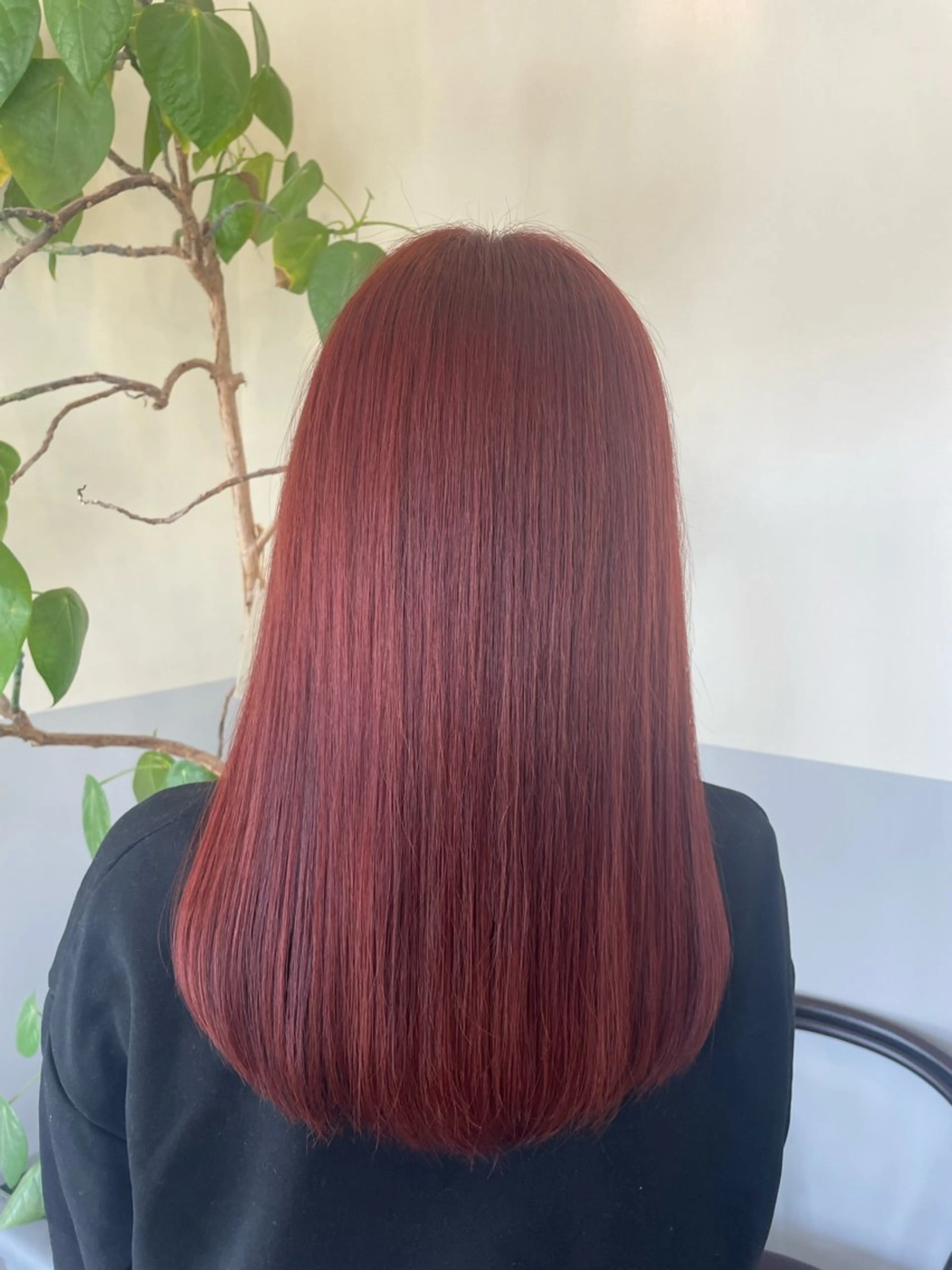 セミロング 鈴木 美由華のヘアスタイル