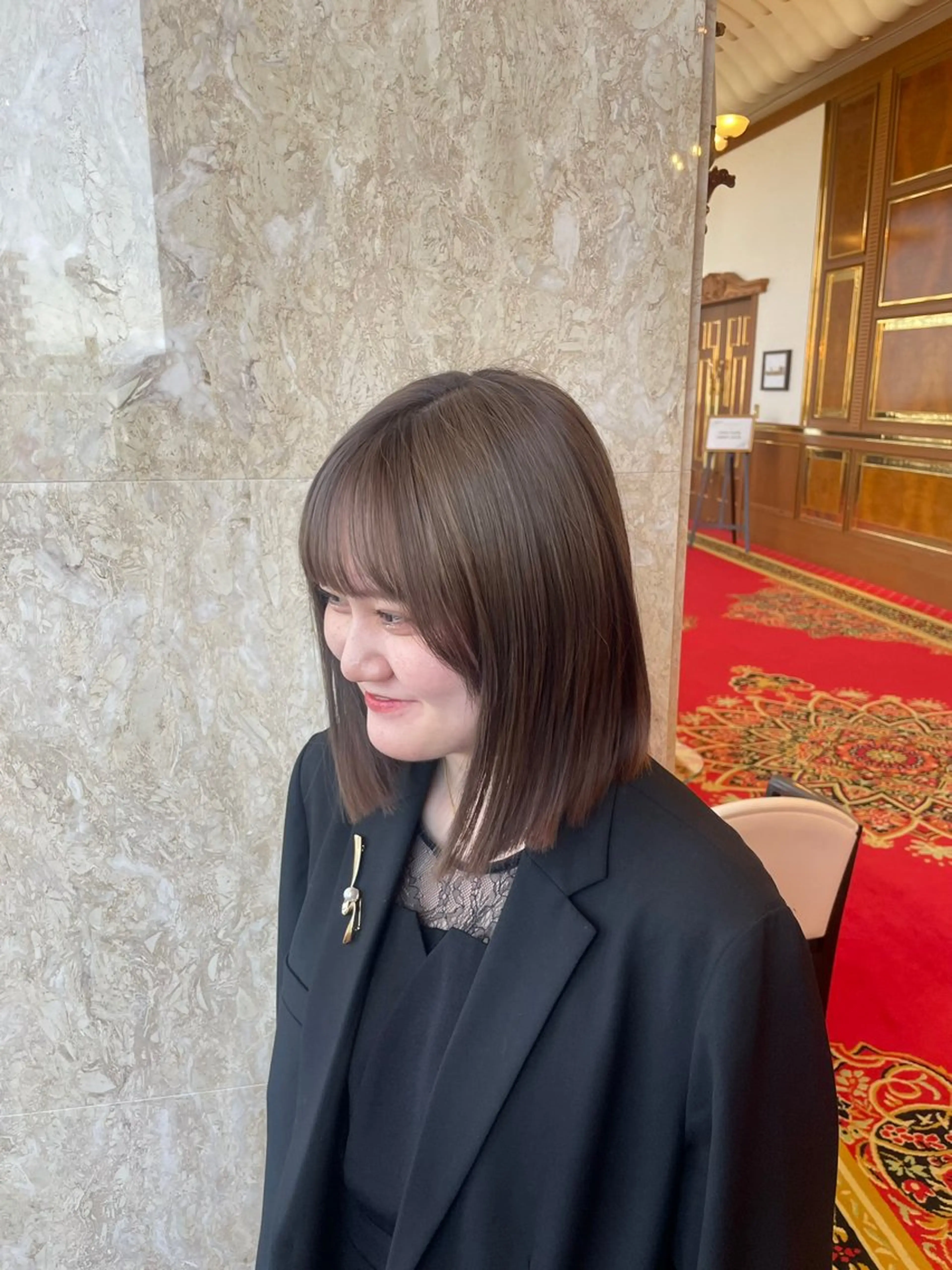 ミディアム SARA 【大阪梅田】のヘアスタイル