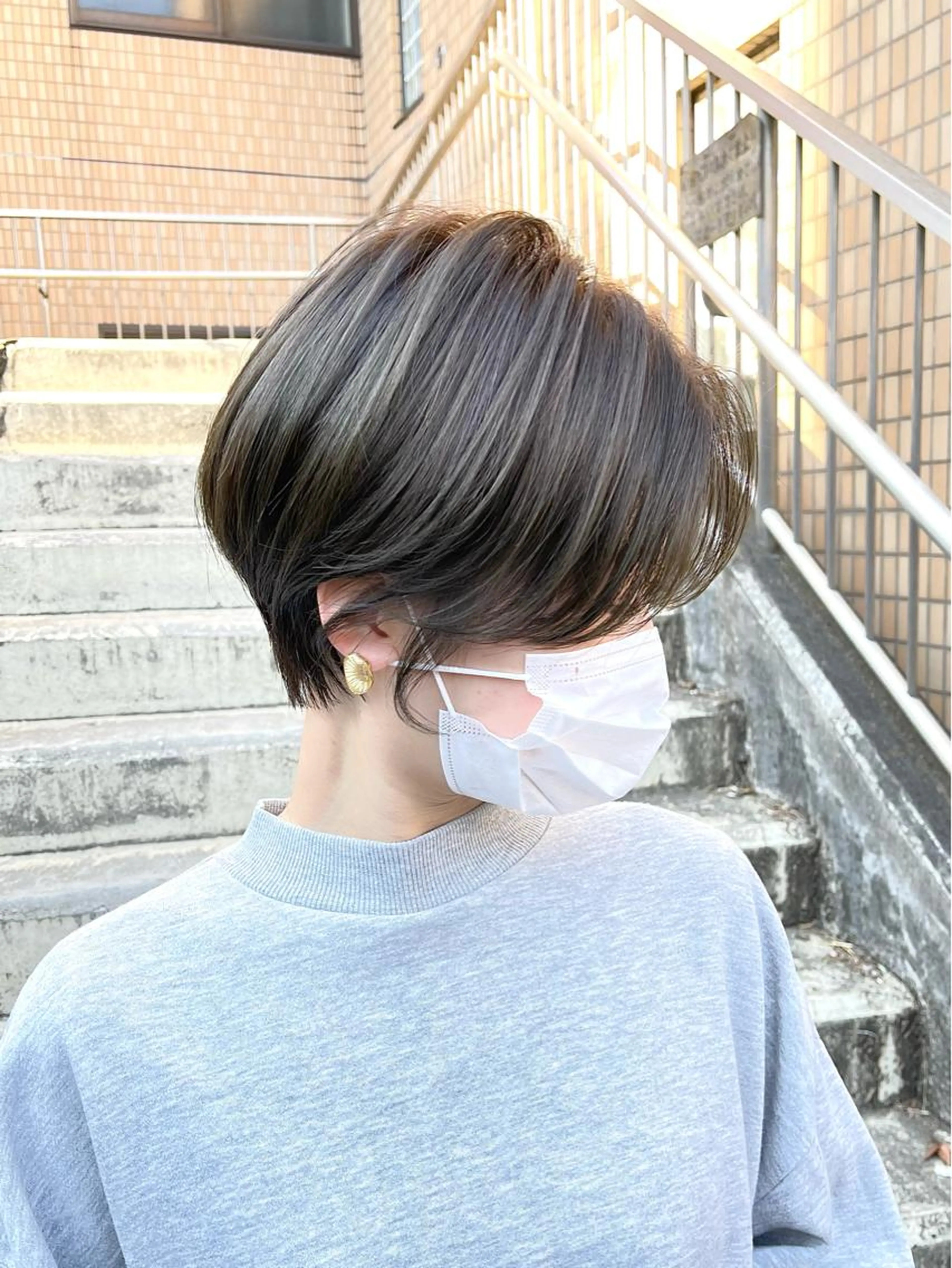 カット+オーガニックカラー +水分補給トリートメントの写真