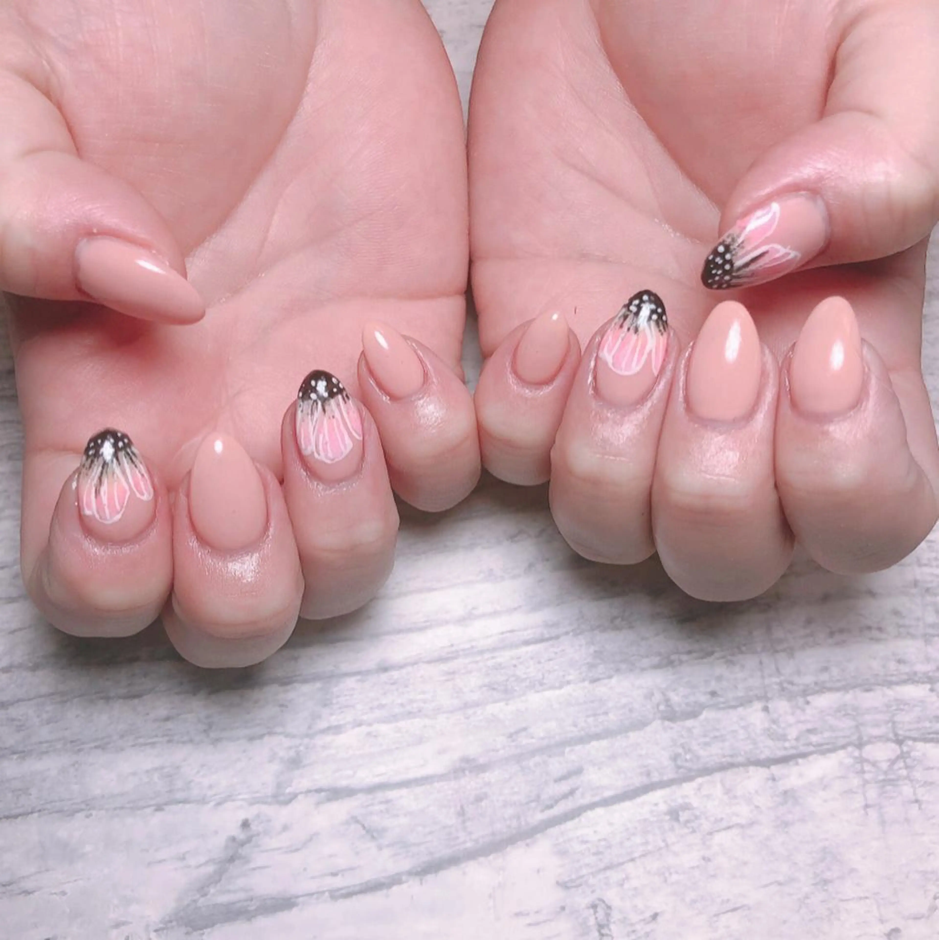 ネイル 個室ネイルサロンDolly  Girl〜ドーリーガール〜所属・DollyGirl KYOKOのネイルデザイン