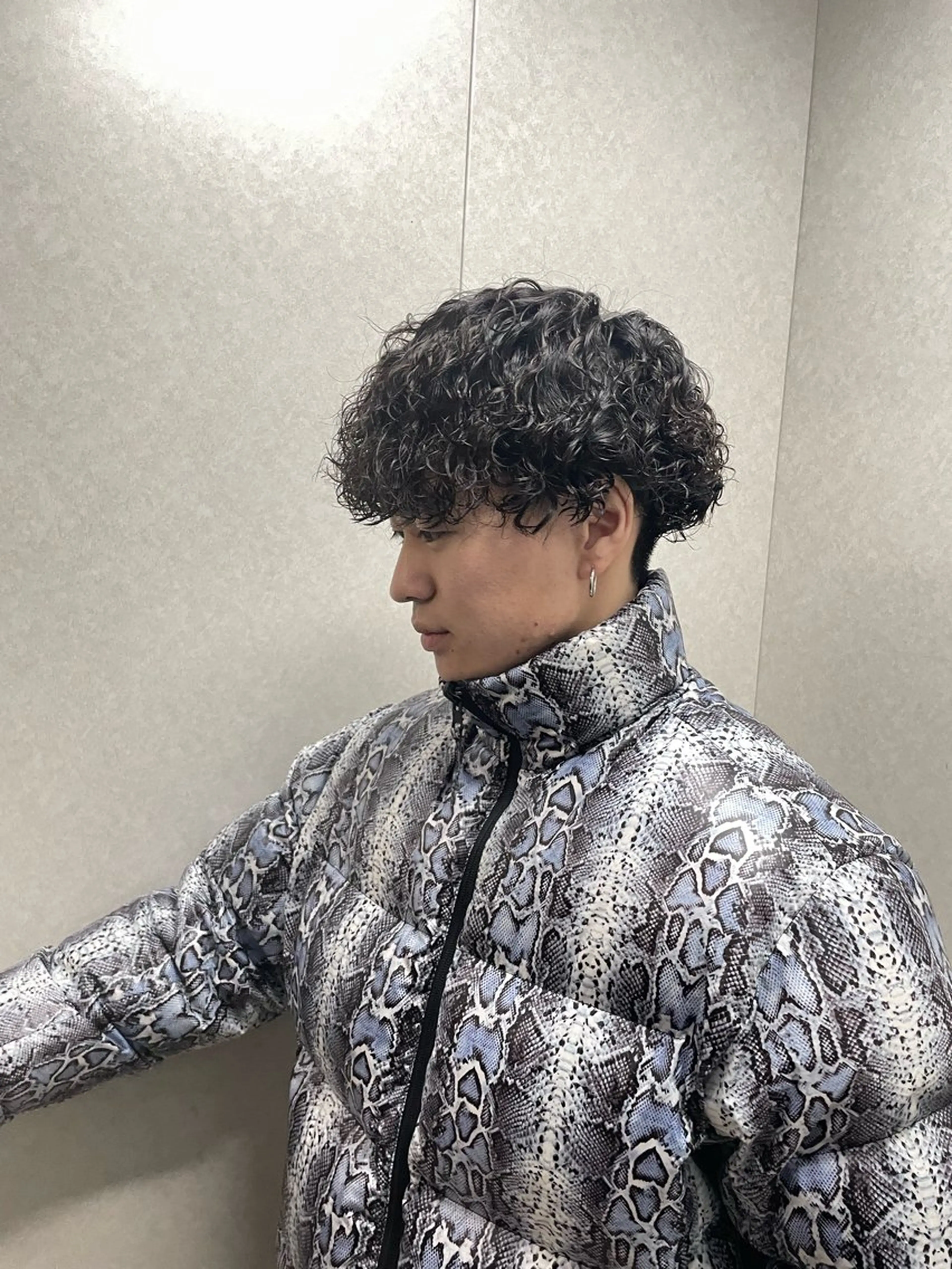 パーマ メンズ 🌐NATSUMI 🌐【寒色カラー】のヘアスタイル