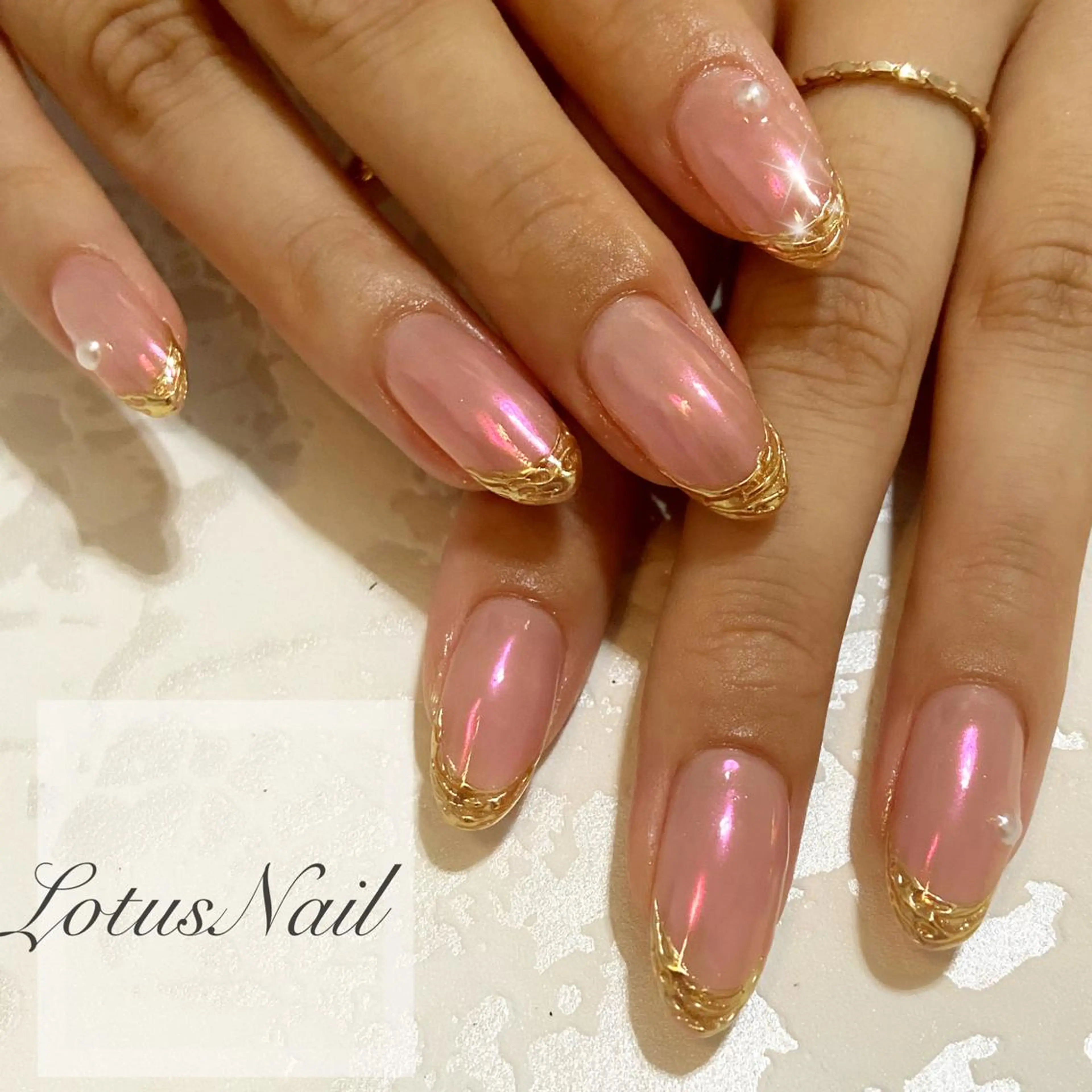 ネイル フレンチネイル ミラーネイル Lotus Nailのネイルデザイン