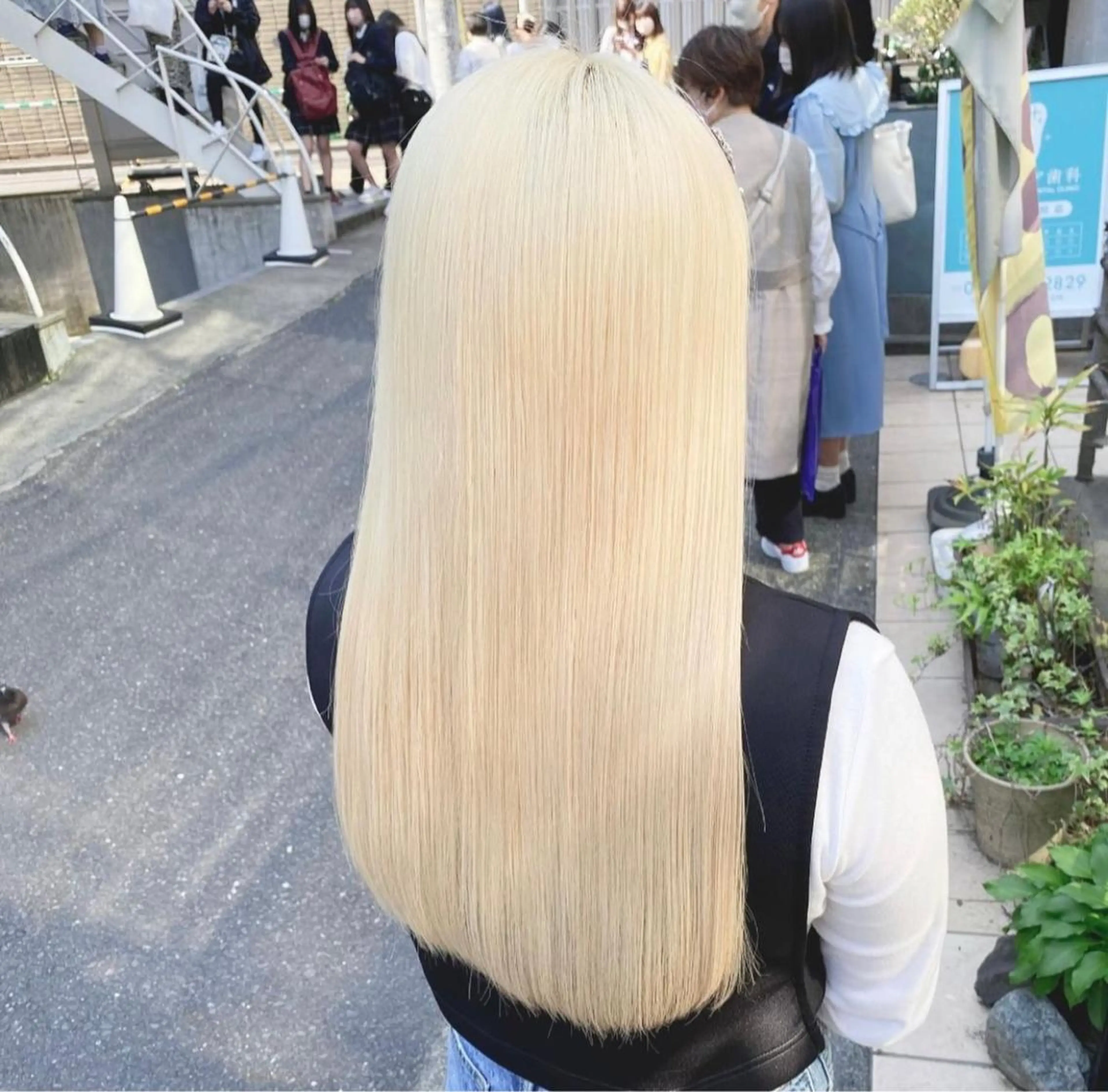 ロング カラー パーマ ヘアアレンジ メンズ キッズ ネイル マツエク・マツパ アイブロウ ヘアカラー トリートメント ハイトーン/ピンク 💗モモ໒꒱のヘアスタイル