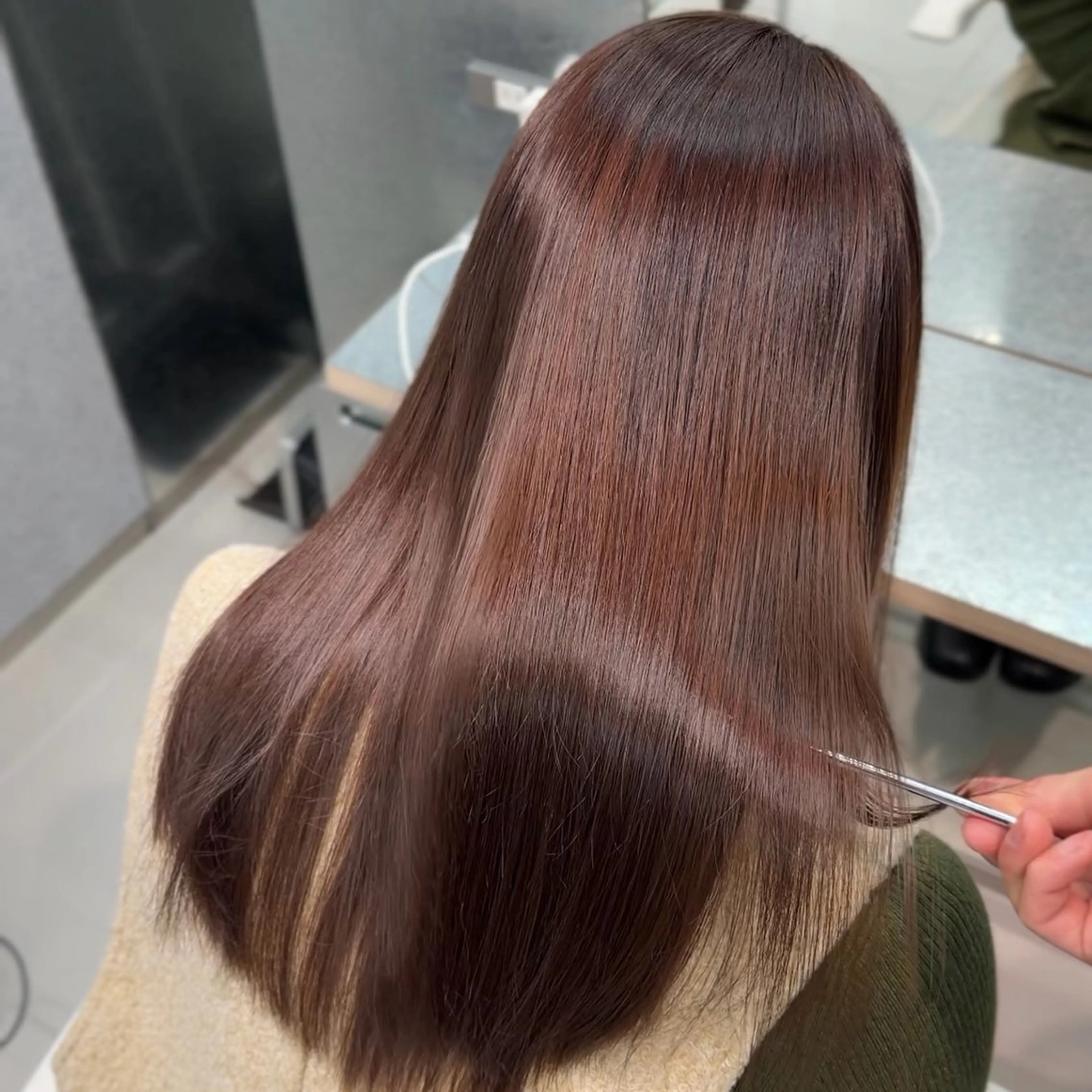 ミディアム ヘアカラー 広がり・パサつき改善 /ツヤ美髪/こうたのヘアスタイル