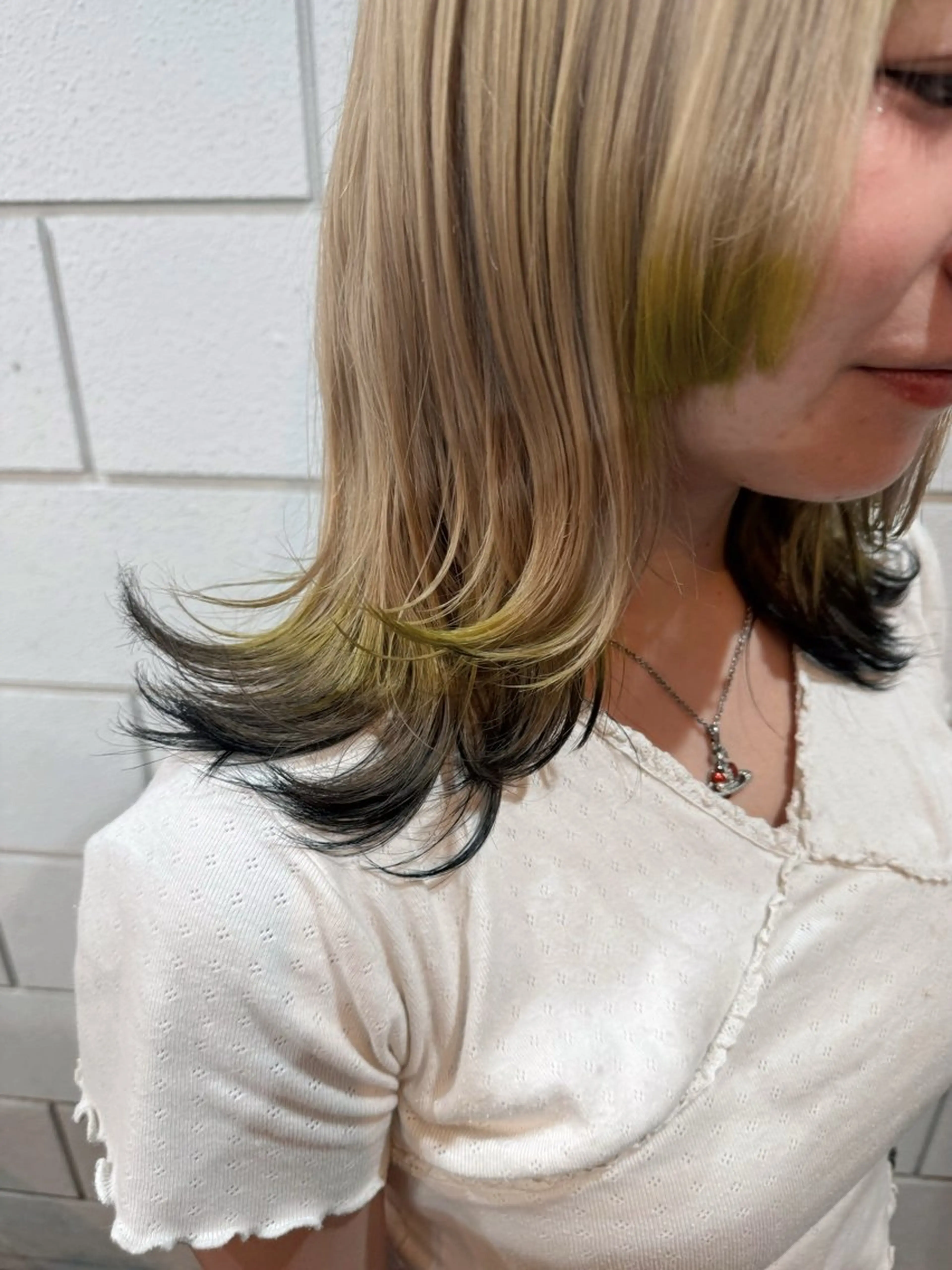 ミディアム カラー ヘアカラー 透け感/ハイトーン/ レイヤー/小山田のヘアスタイル