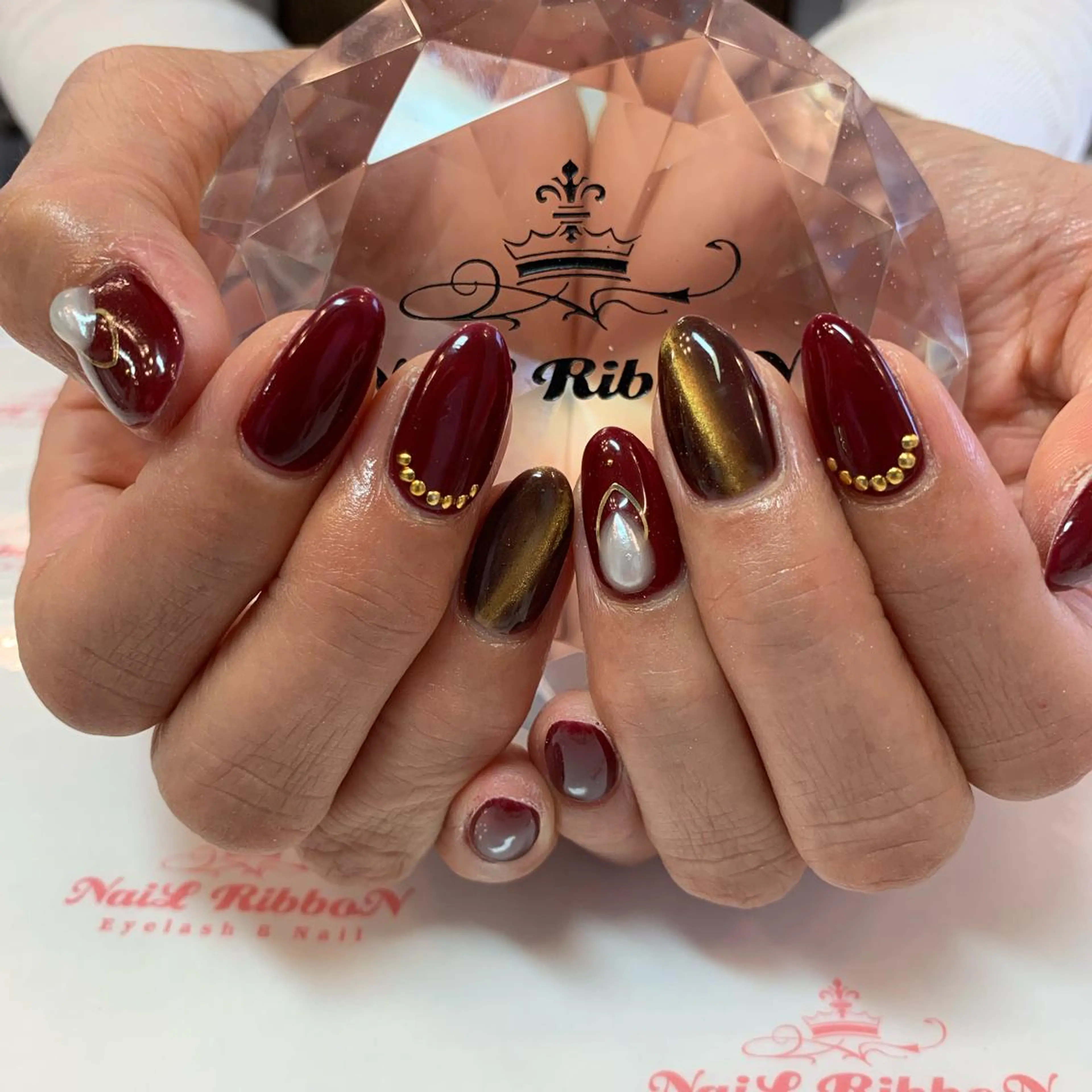 ネイル ネイルリボン 受付スタッフのネイルデザイン