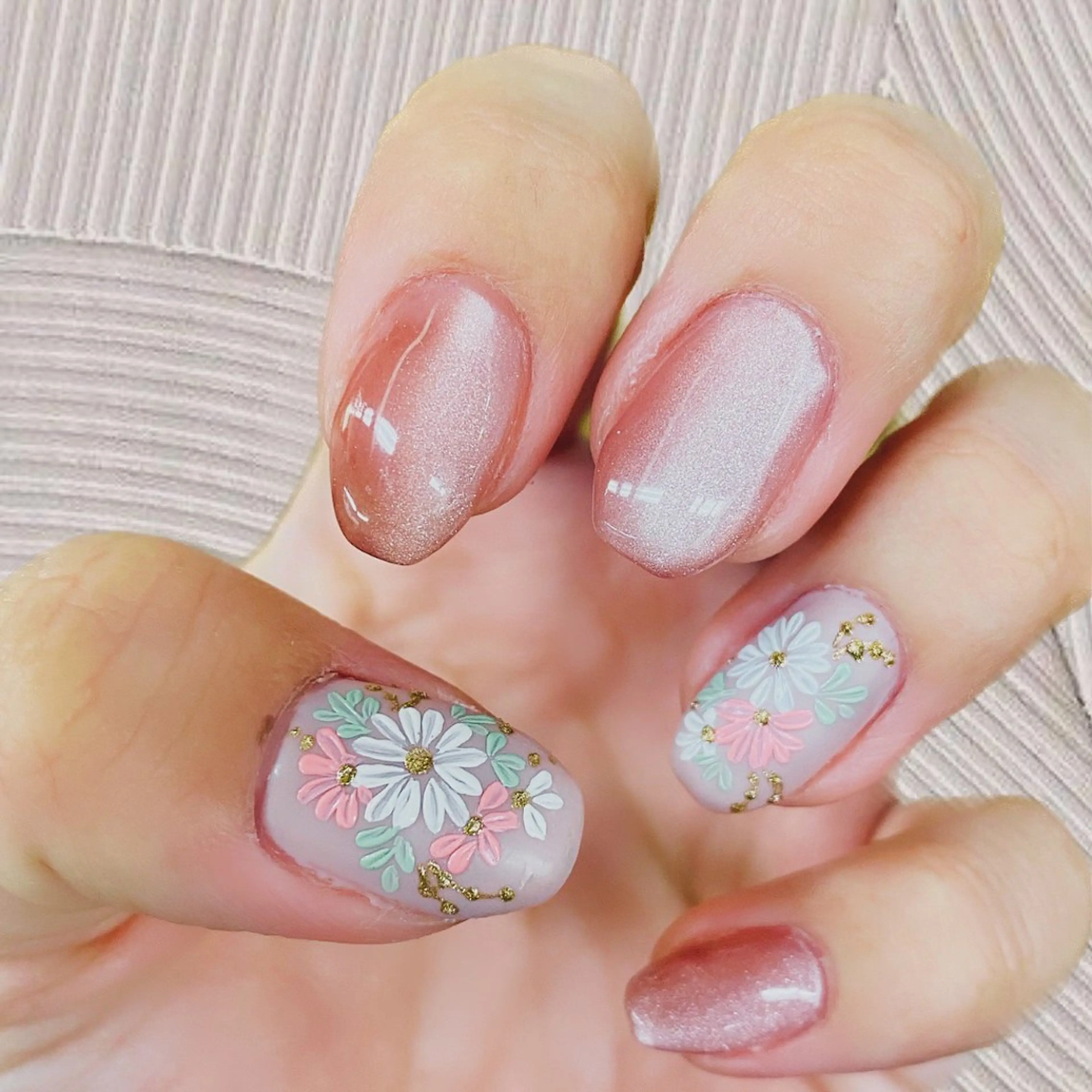 ネイル foz.luce所属・新宿 HIKARIのネイルデザイン