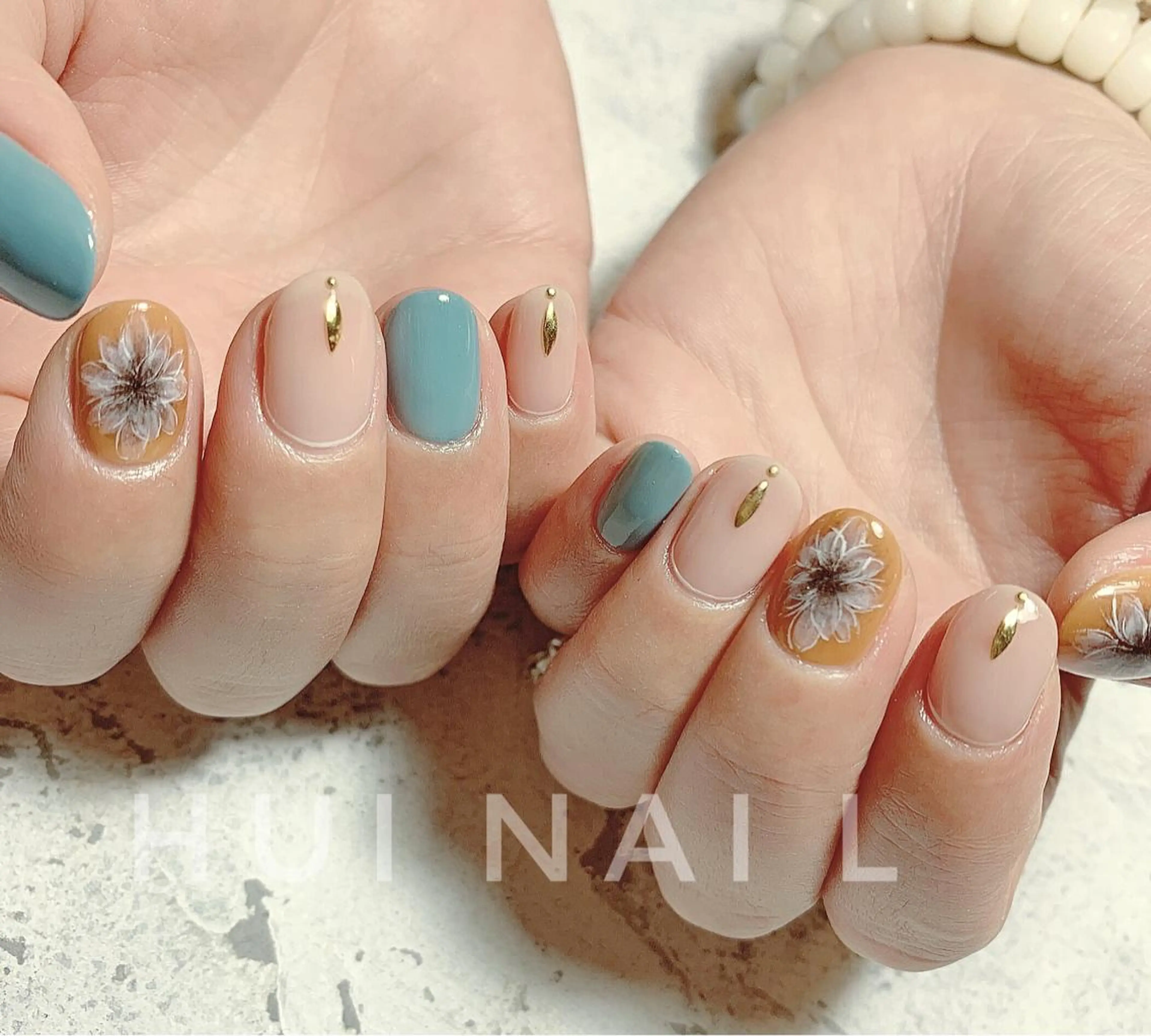 ミディアム めぐみのネイルサロン 惠のネイルデザイン