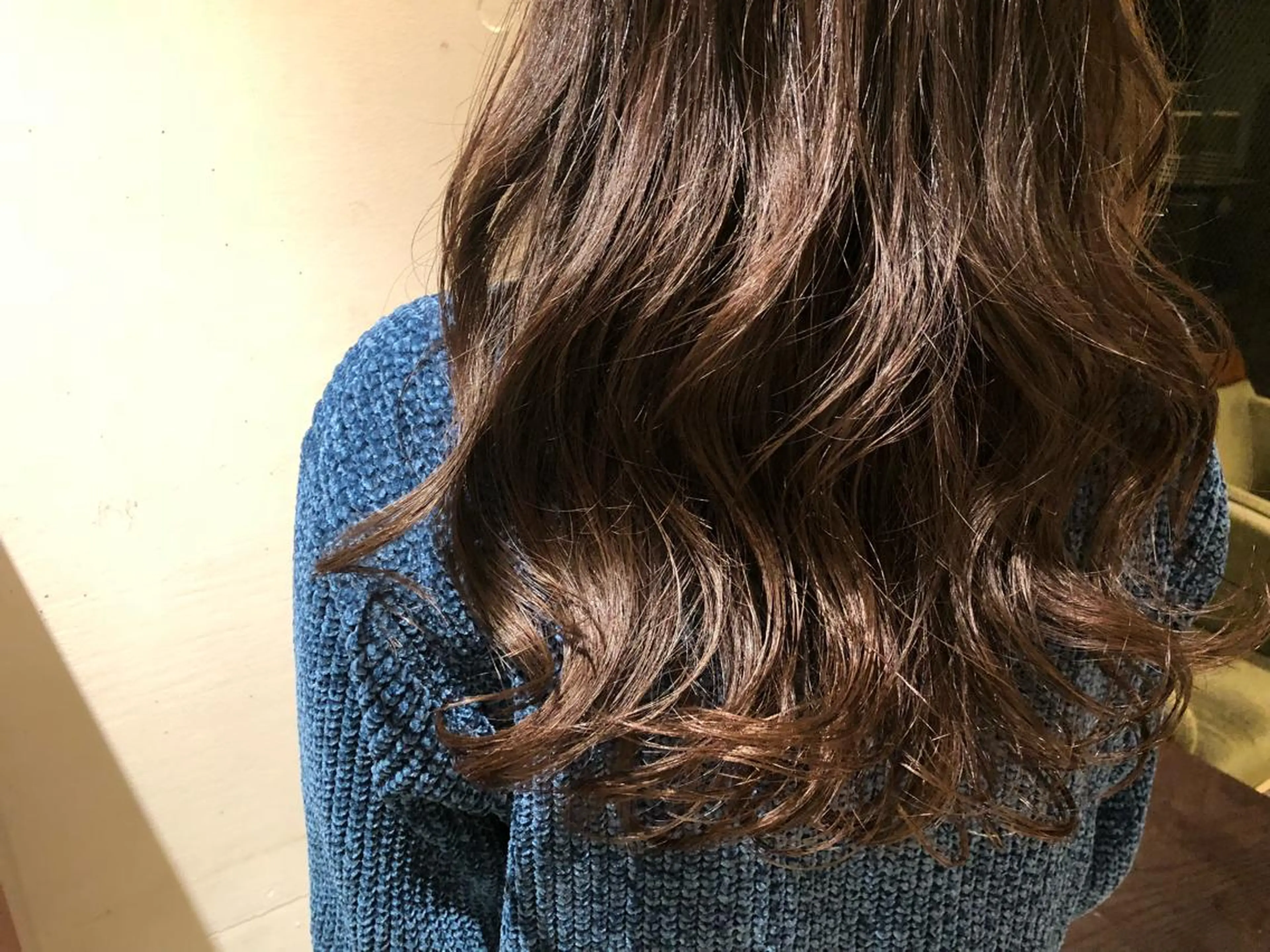 ミディアム カラー パーマ ヘアアレンジ ミディアムパーマ apish aoyama所属・武 愛子の眉毛・アイブロウイメージ