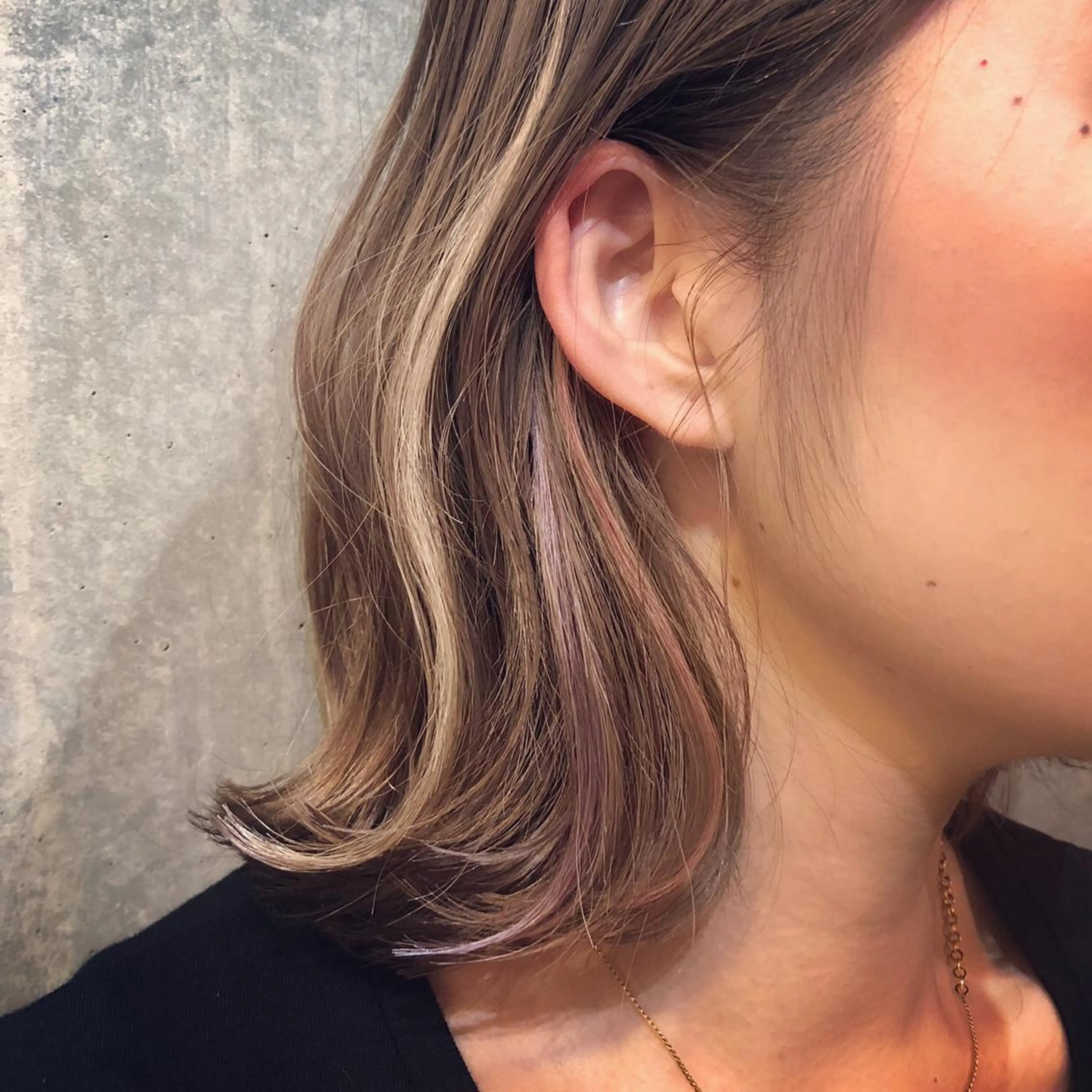 ミディアム エクステ コールネックスザサロン所属・白髪ぼかし×デザイン 🕊️🫧ホウジョウのヘアスタイル