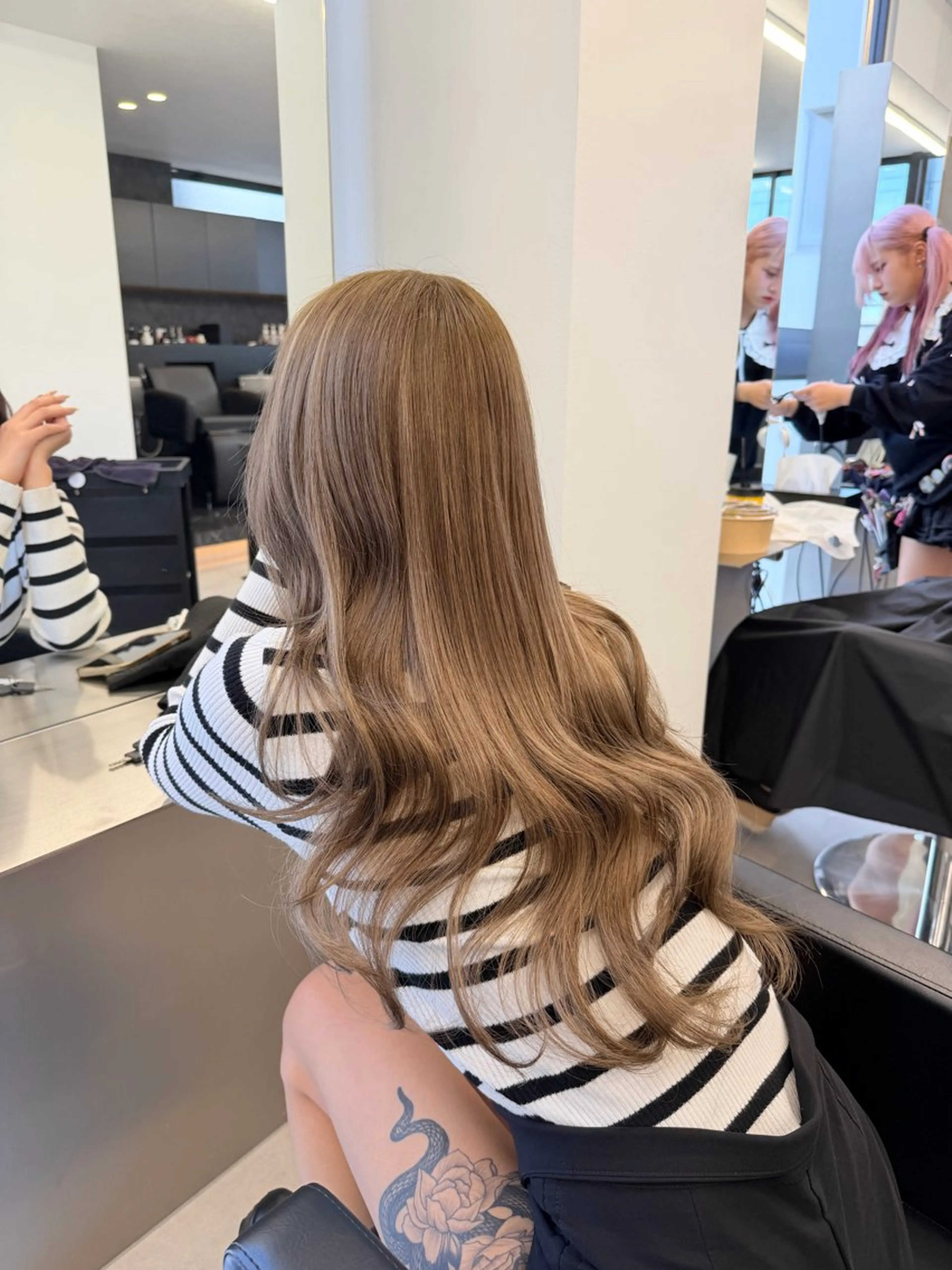 ロング カラー シールエクステ ブリーチ ダブルカラー ハイトーンカラー ブリーチなしカラー カット ヘアカラー エクステ エクステの神様 ▫️原島ユウヤ▫️のヘアスタイル