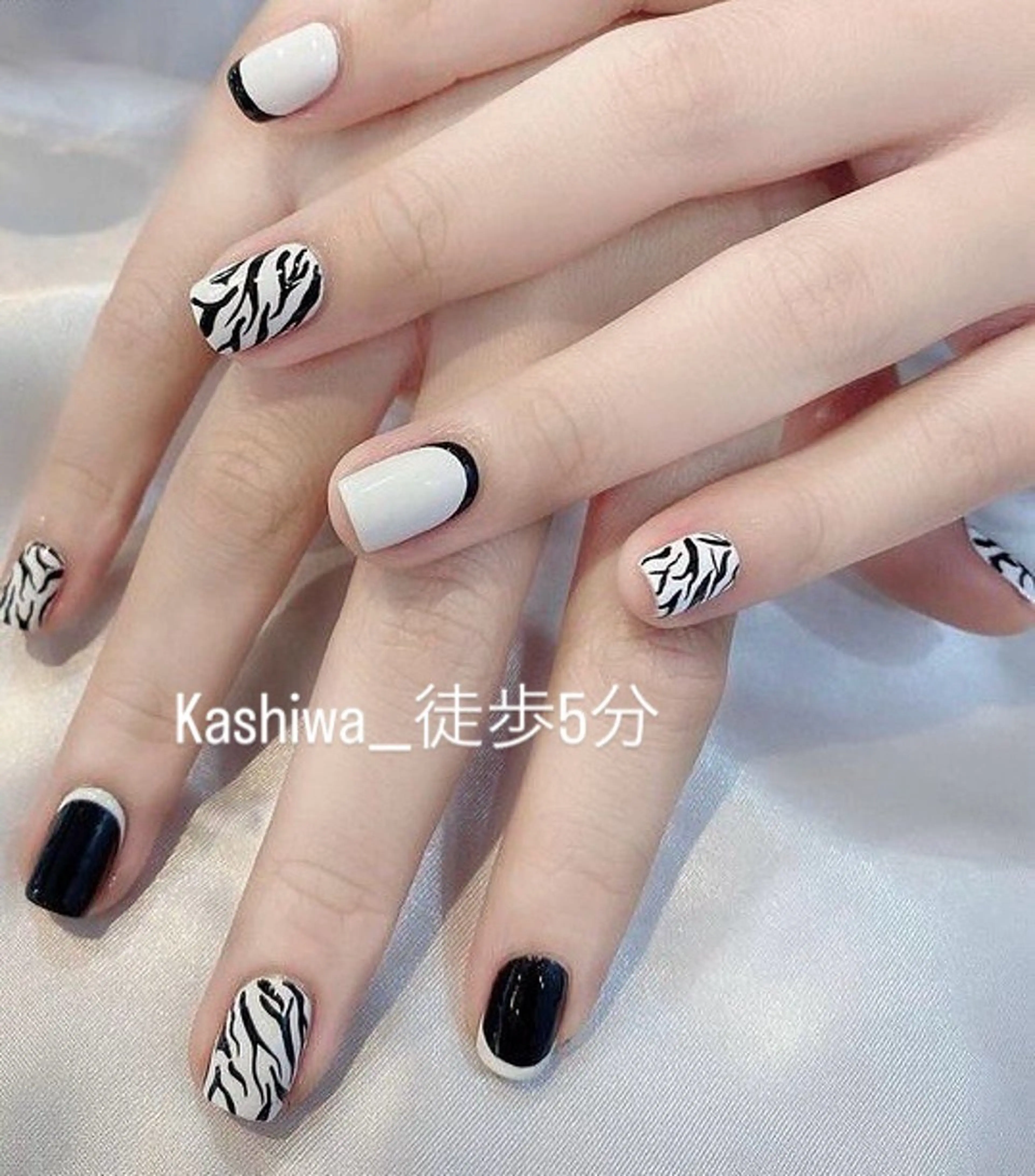 ネイル Queen Nail 　クイーンネイルのネイルデザイン