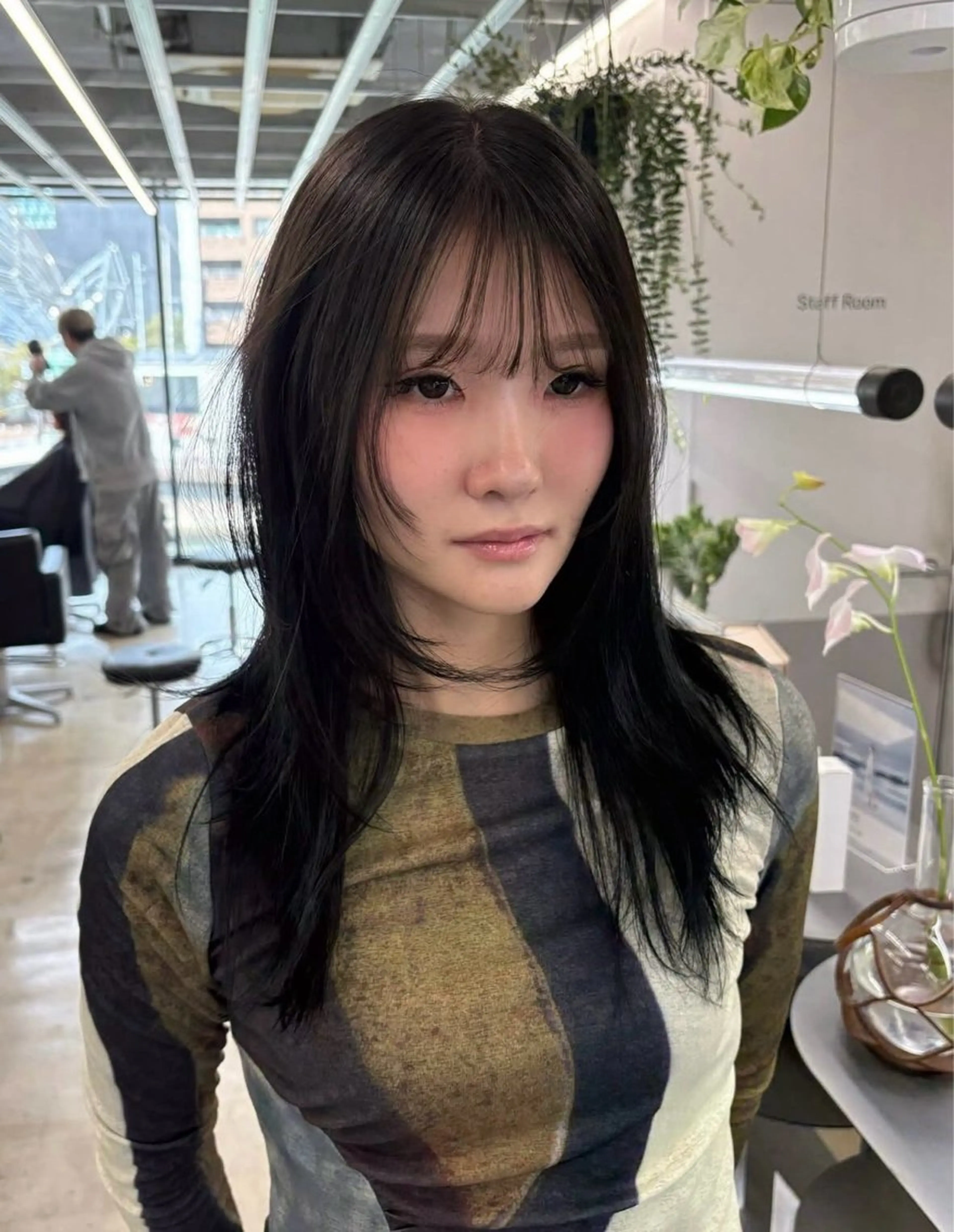 ミディアム フジイ トワのヘアスタイル