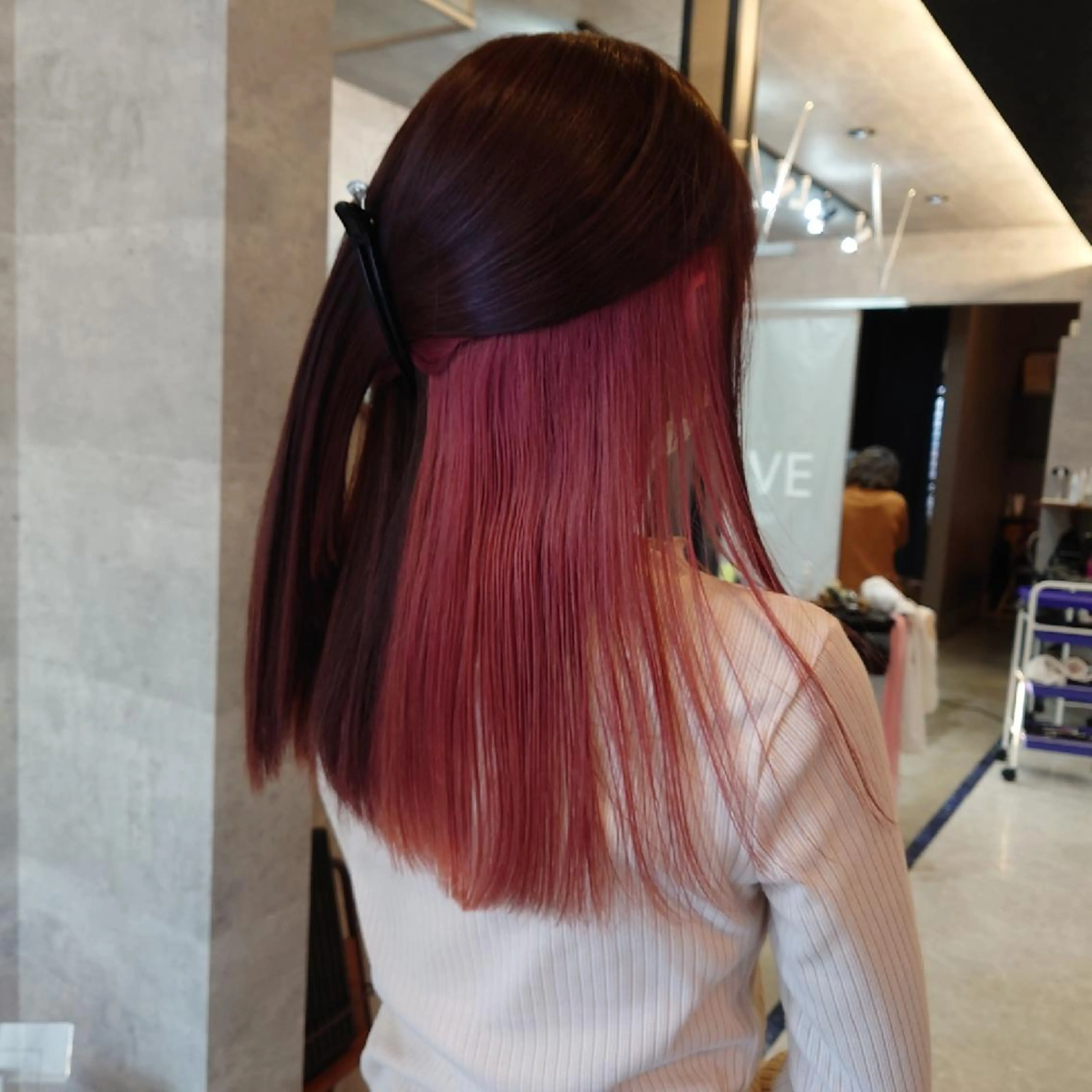 カラー 浅野  勇貴のヘアスタイル