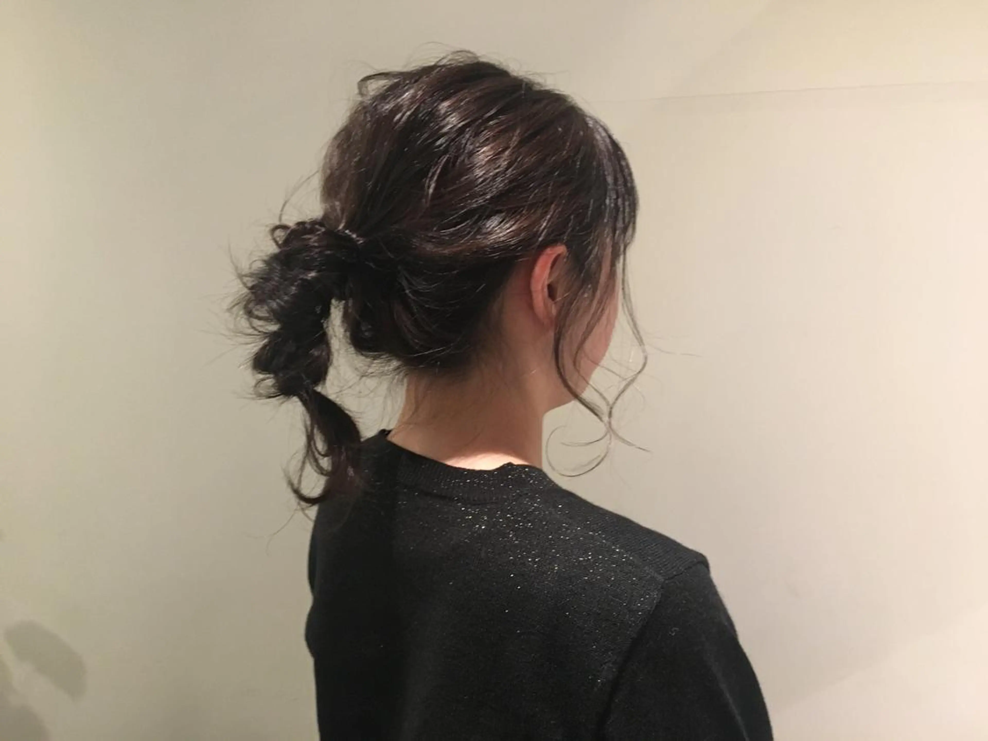 セミロング カラー ヘアアレンジ アッシュ 野々村 朋美のヘアスタイル