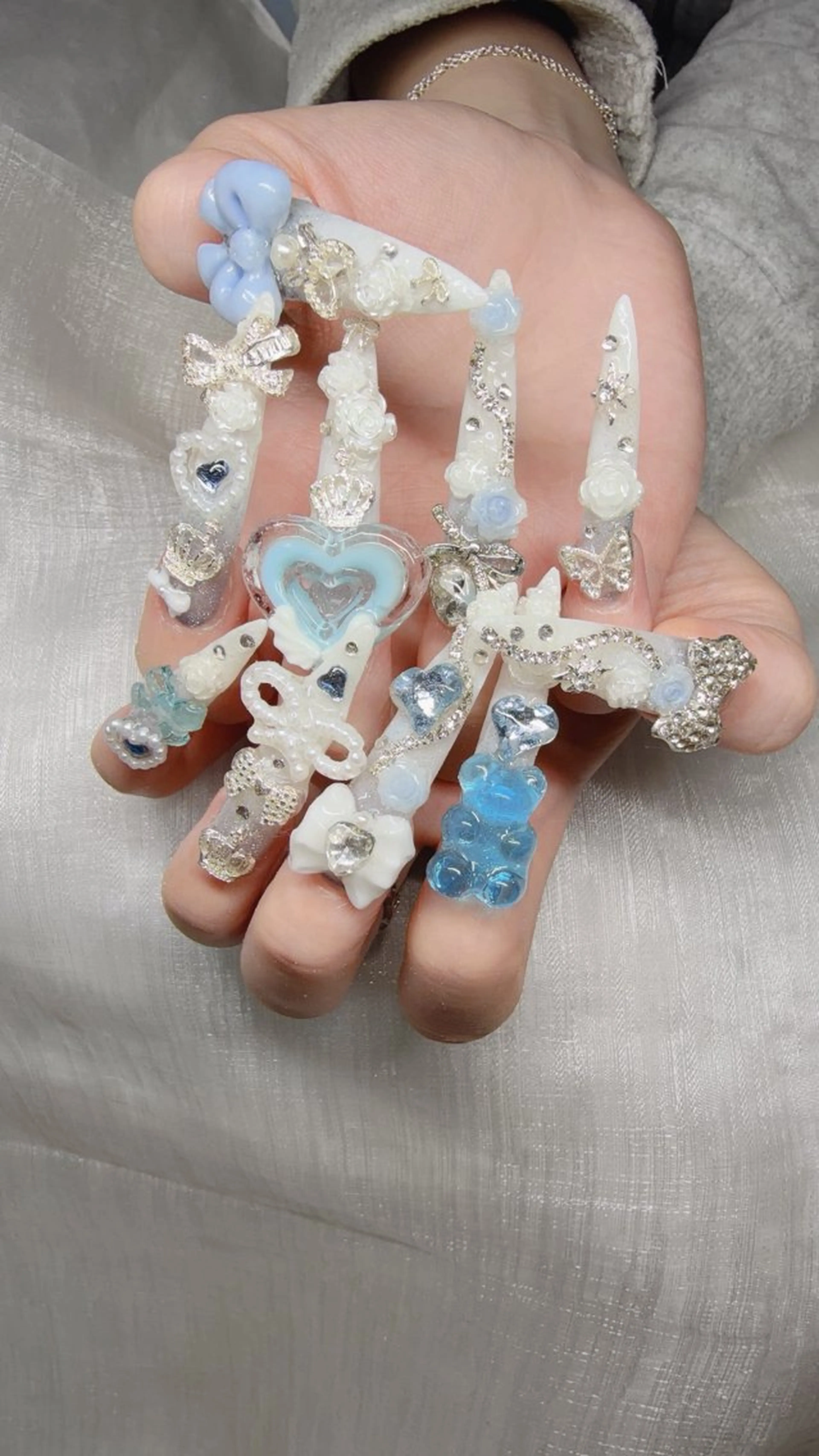 ネイル ハンドネイル Lee Nailsのネイルデザイン