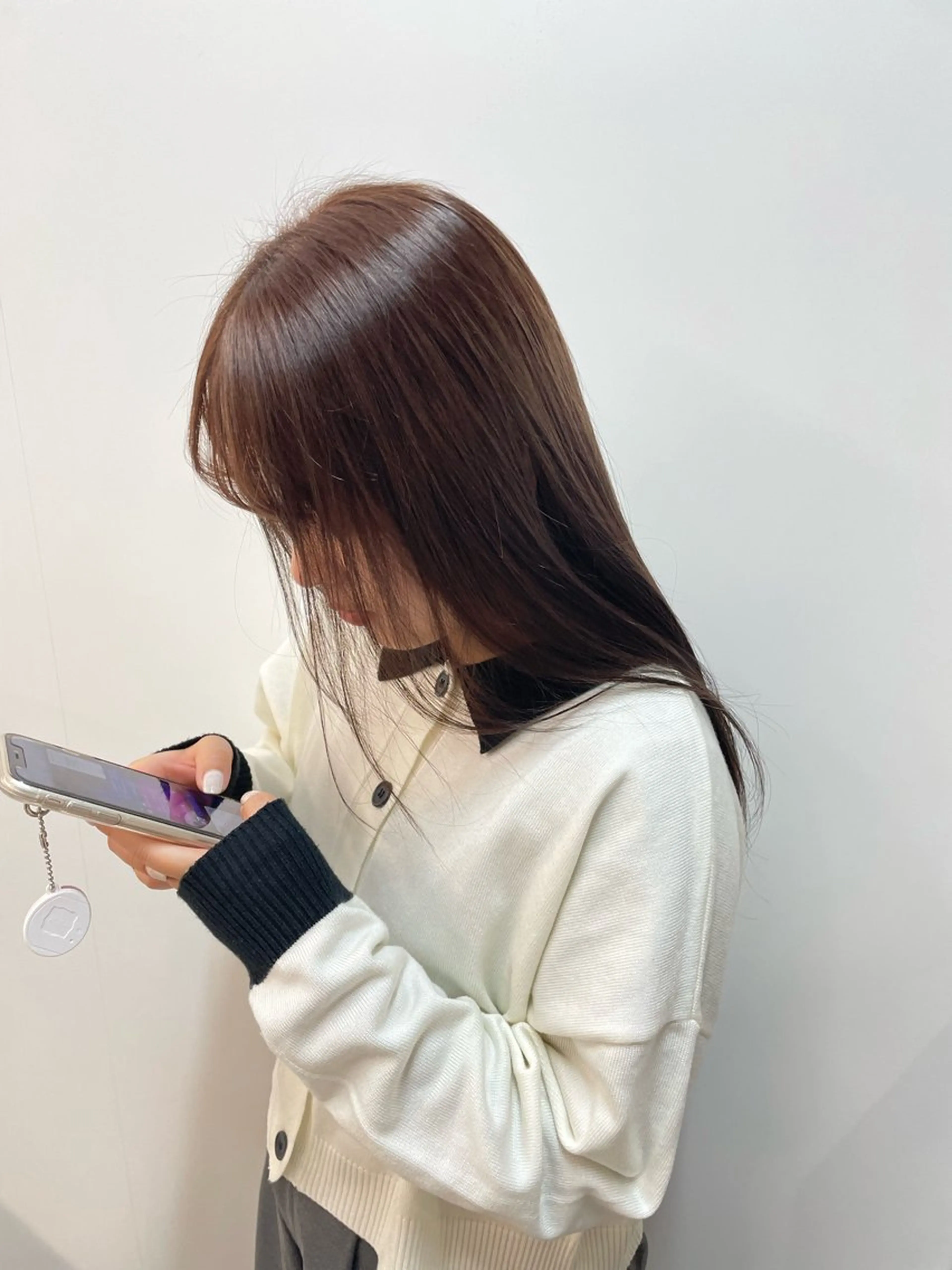 セミロング ヘアカラー トリートメント CARE ．KOBE所属・京谷 日向のヘアスタイル