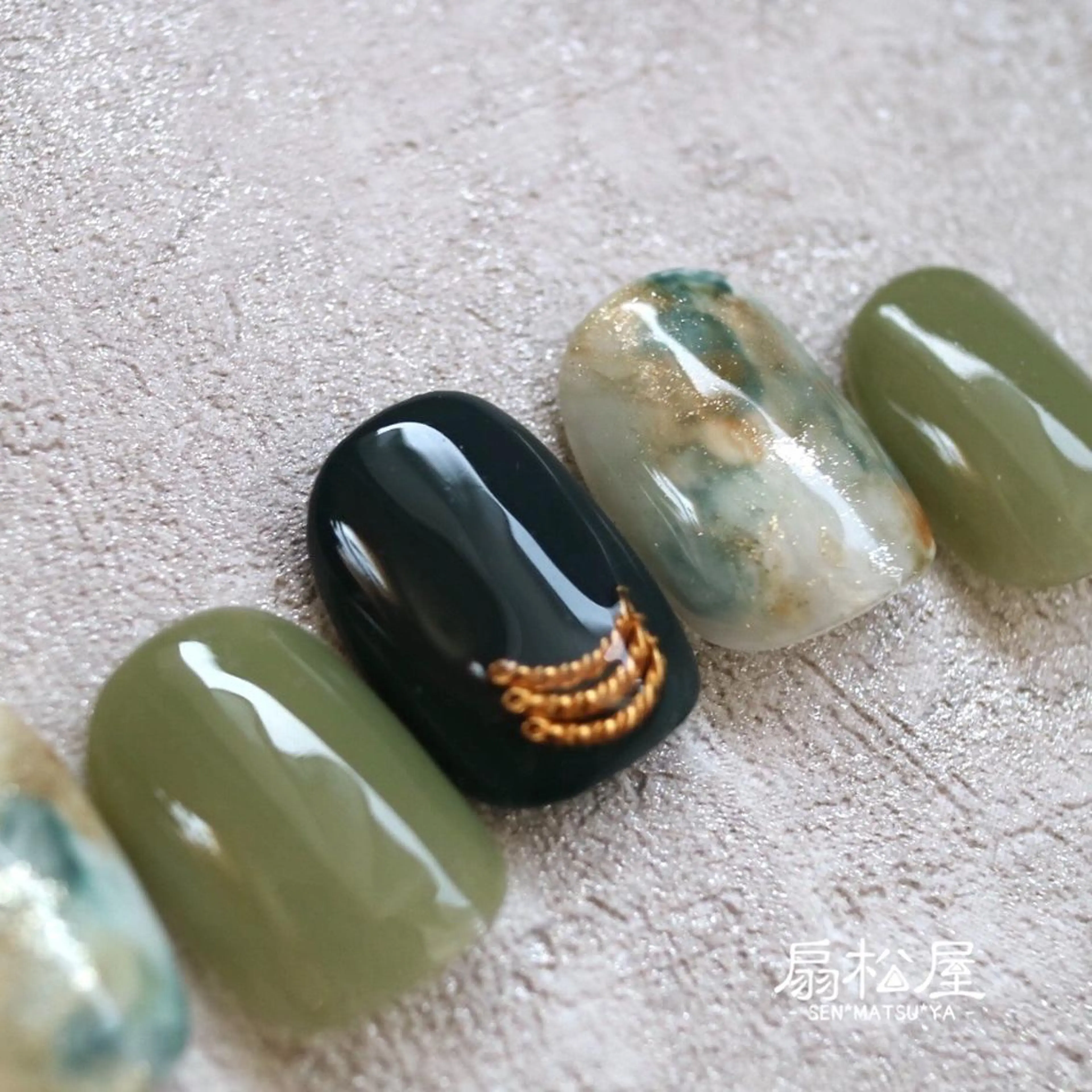 ネイル 扇松屋 marie.nのネイルデザイン