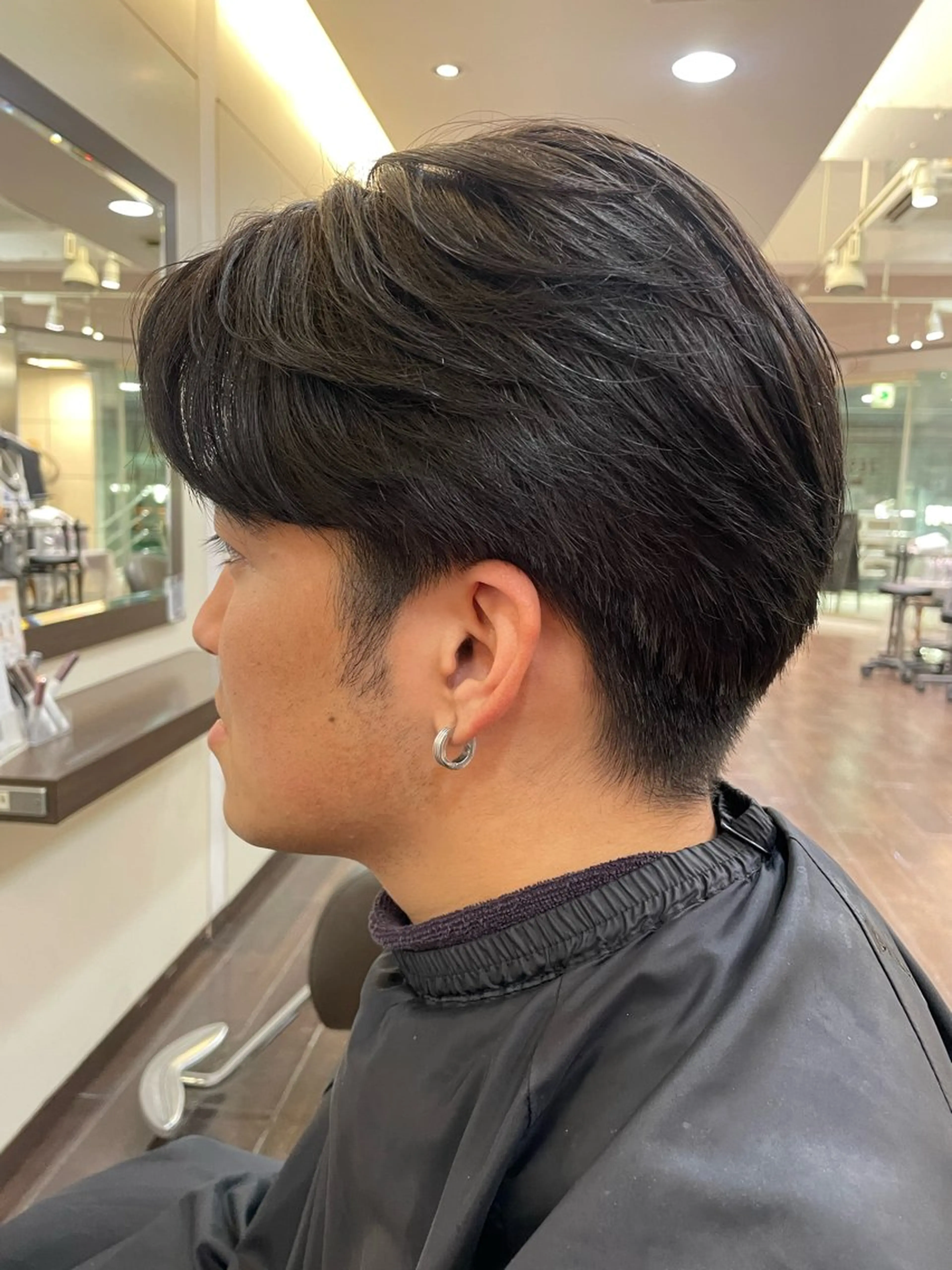 ミディアム メンズ メンズブリーチ センターパート メンズハイトーン メンズ/艶髪/カラー サクラ🌸のヘアスタイル