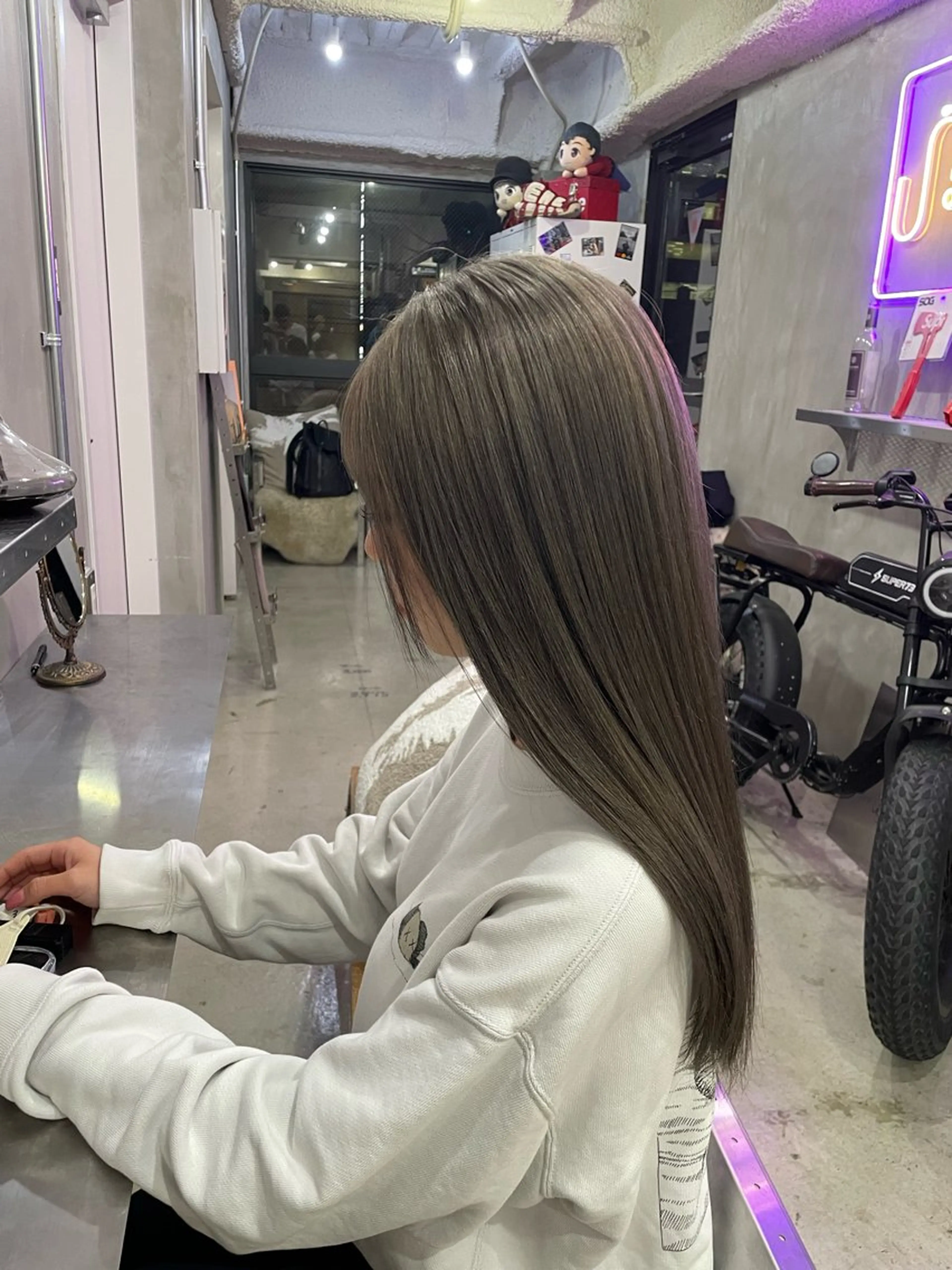 ロング カラー ブリーチ 透明感カラー Raffichi 店長　Ryoのヘアスタイル