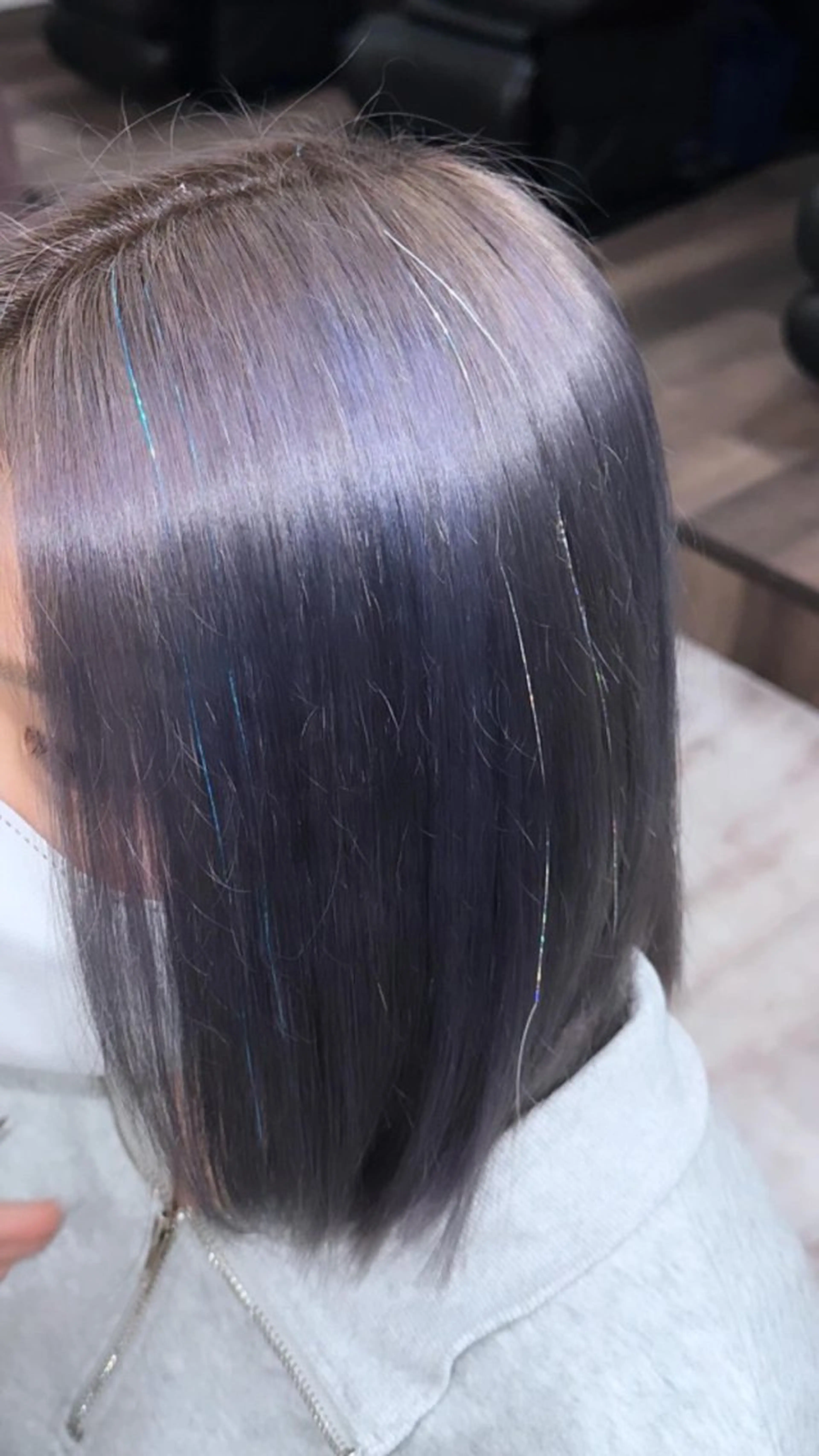 ミディアム カラー ヘアアレンジ 🩶【推しハイトーン 】yuzu🩶のヘアスタイル