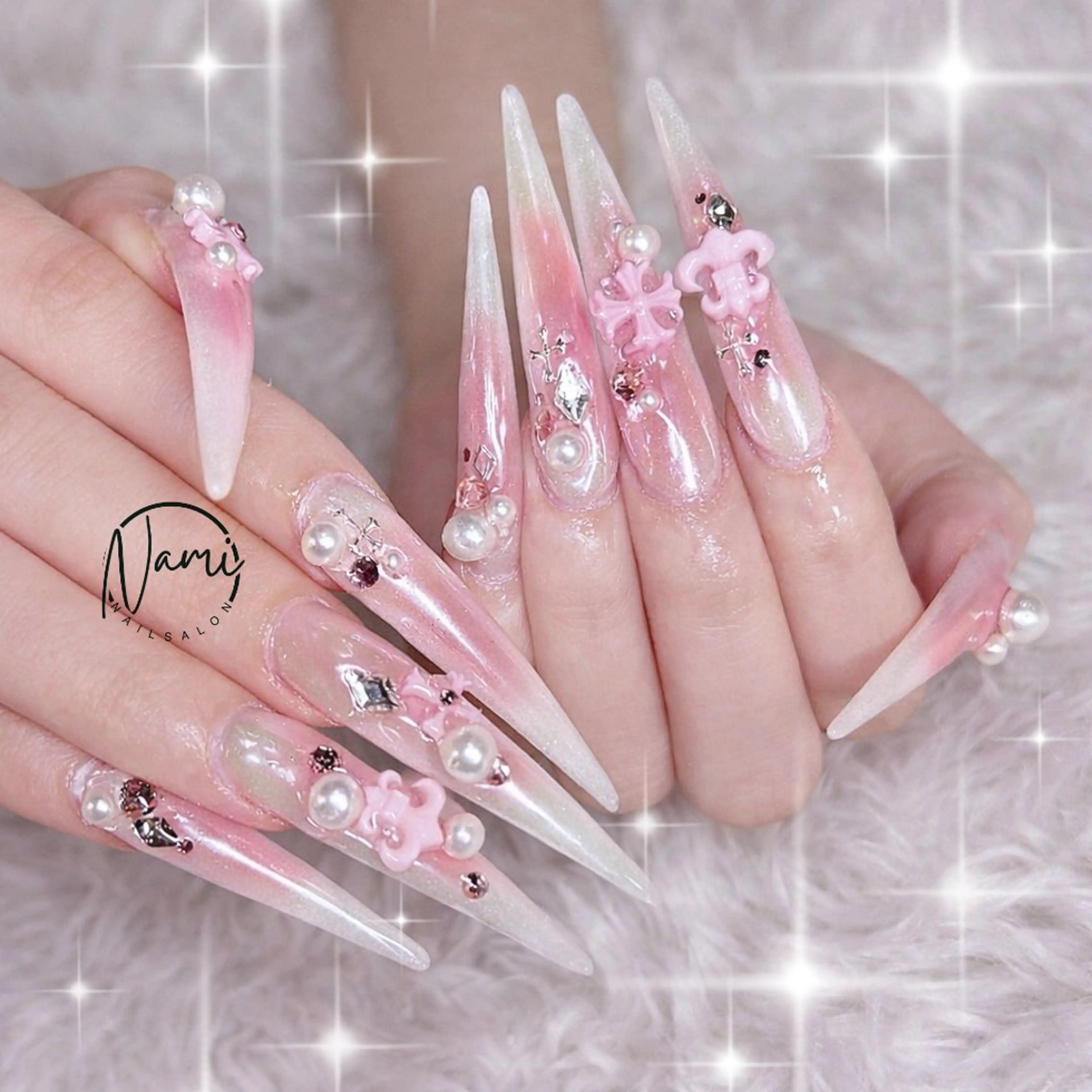 ネイル 長さ出し ガーリー 韓国ネイル ロングネイル 持ち込み ハンドネイル Nami nail salon所属・Nami nail salonのネイルデザイン